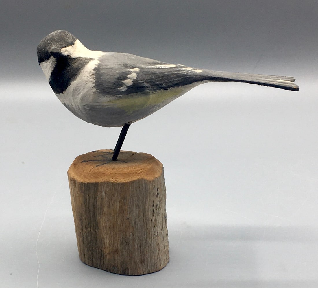 Black-Capped Chickadee by Peltz: A 4 1/4 inch bird carving by Peter Peltz, (1915-2001), Sandwich, Cape Cod, MA. This State bird of Massachusetts and Maine is signed on the bottom of the base. In original paint with minor wear.