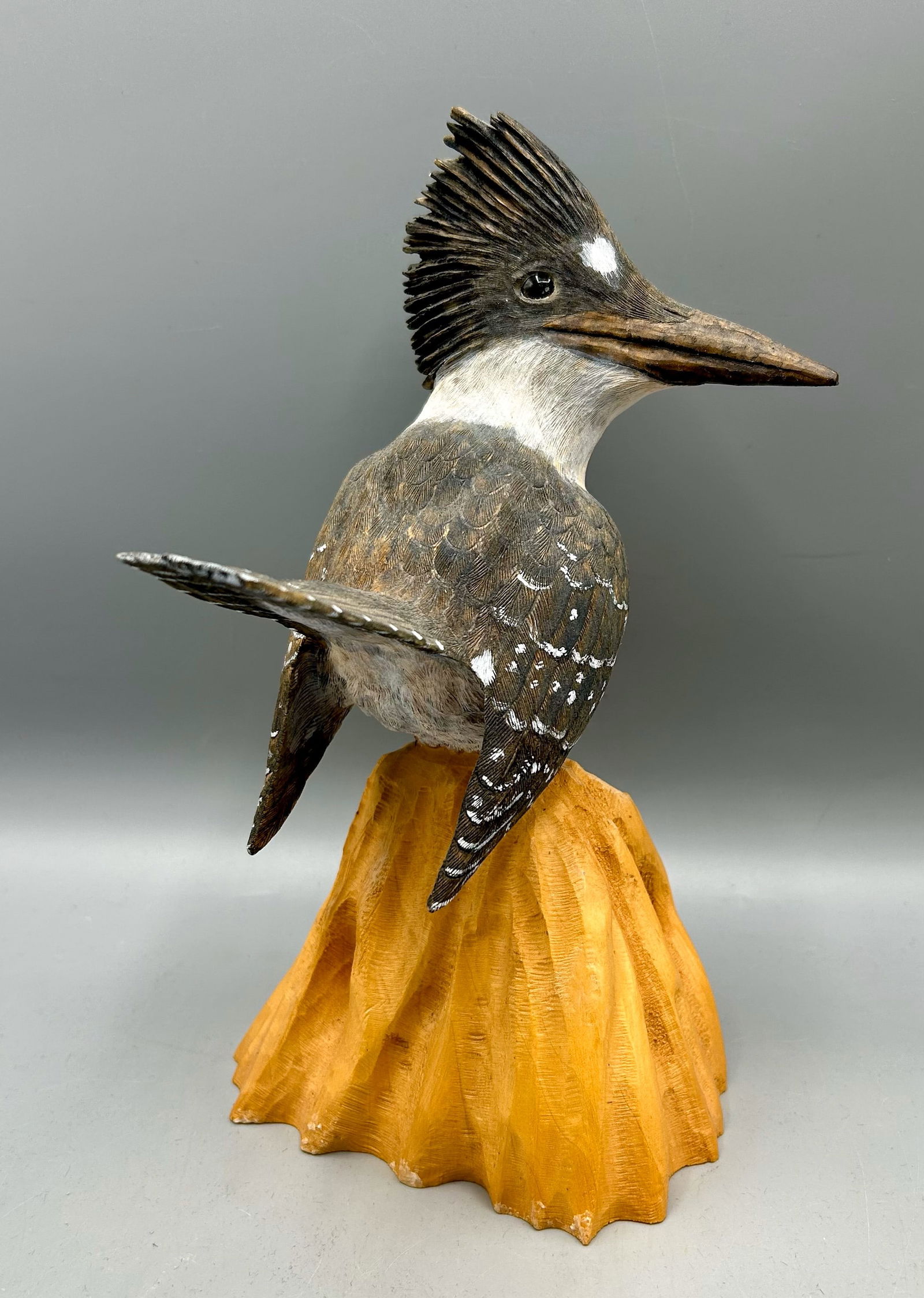Belted Kingfisher Carving by C.F. Heinig (1 of 5)