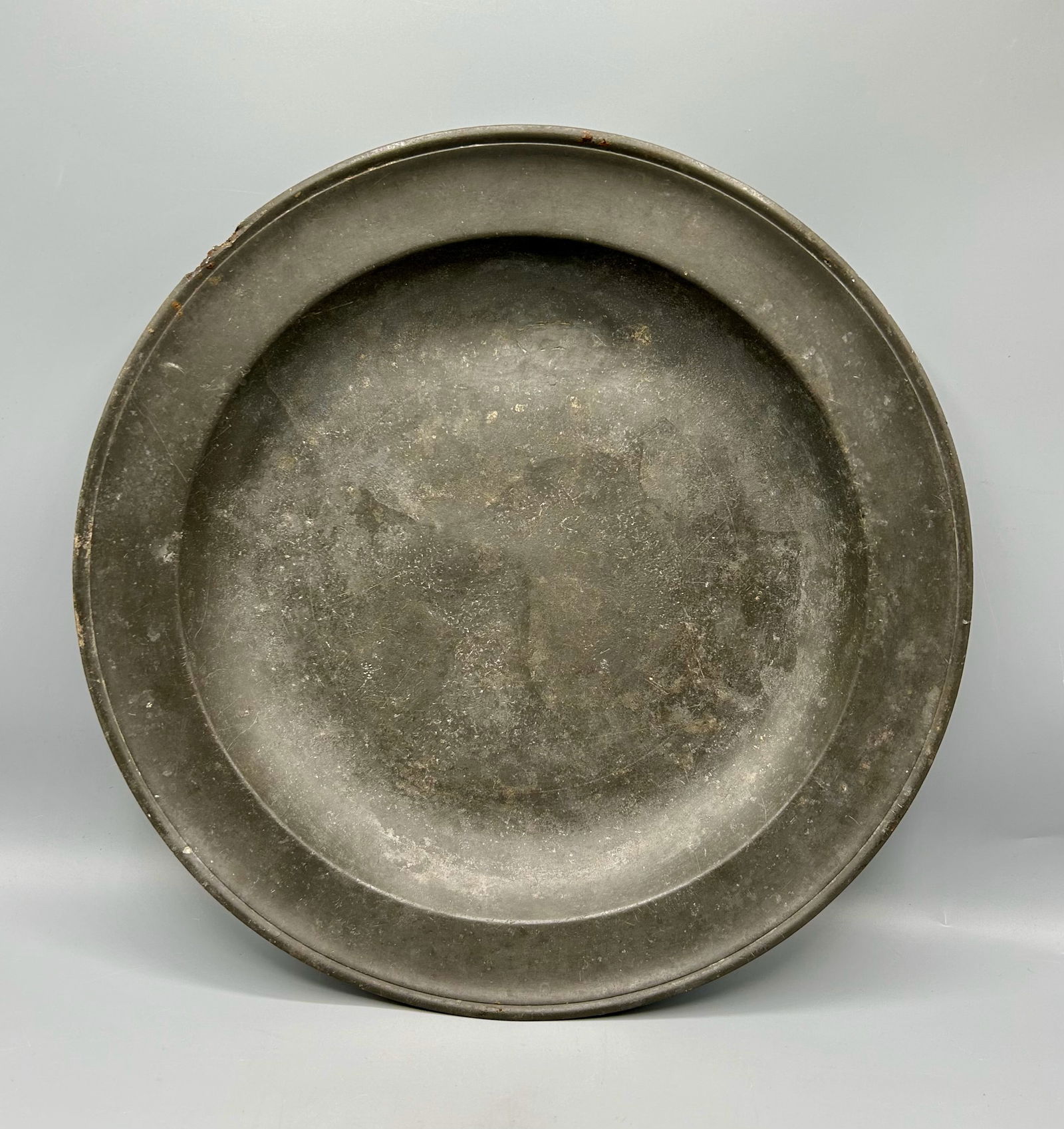 Early 1800s American Dish by Samuel Pierce. (1 of 3)