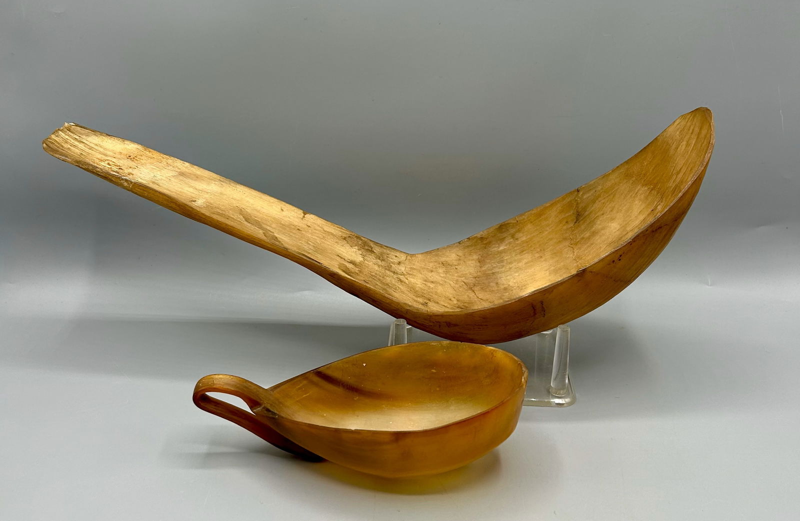 An Early Horn Canoe Cup and a Ladle (1 of 4)