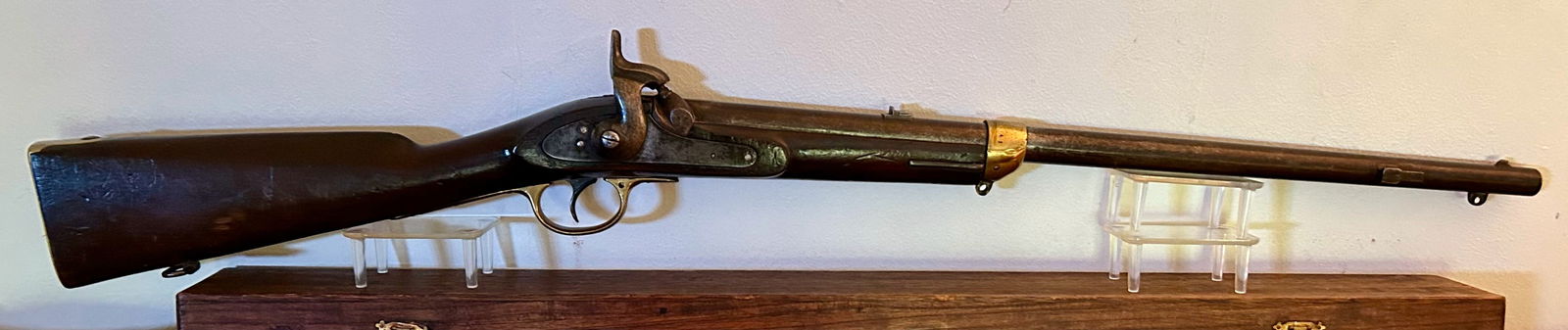 Antique 1863 Percussion Musket - Cavalry Carbine (1 of 5)