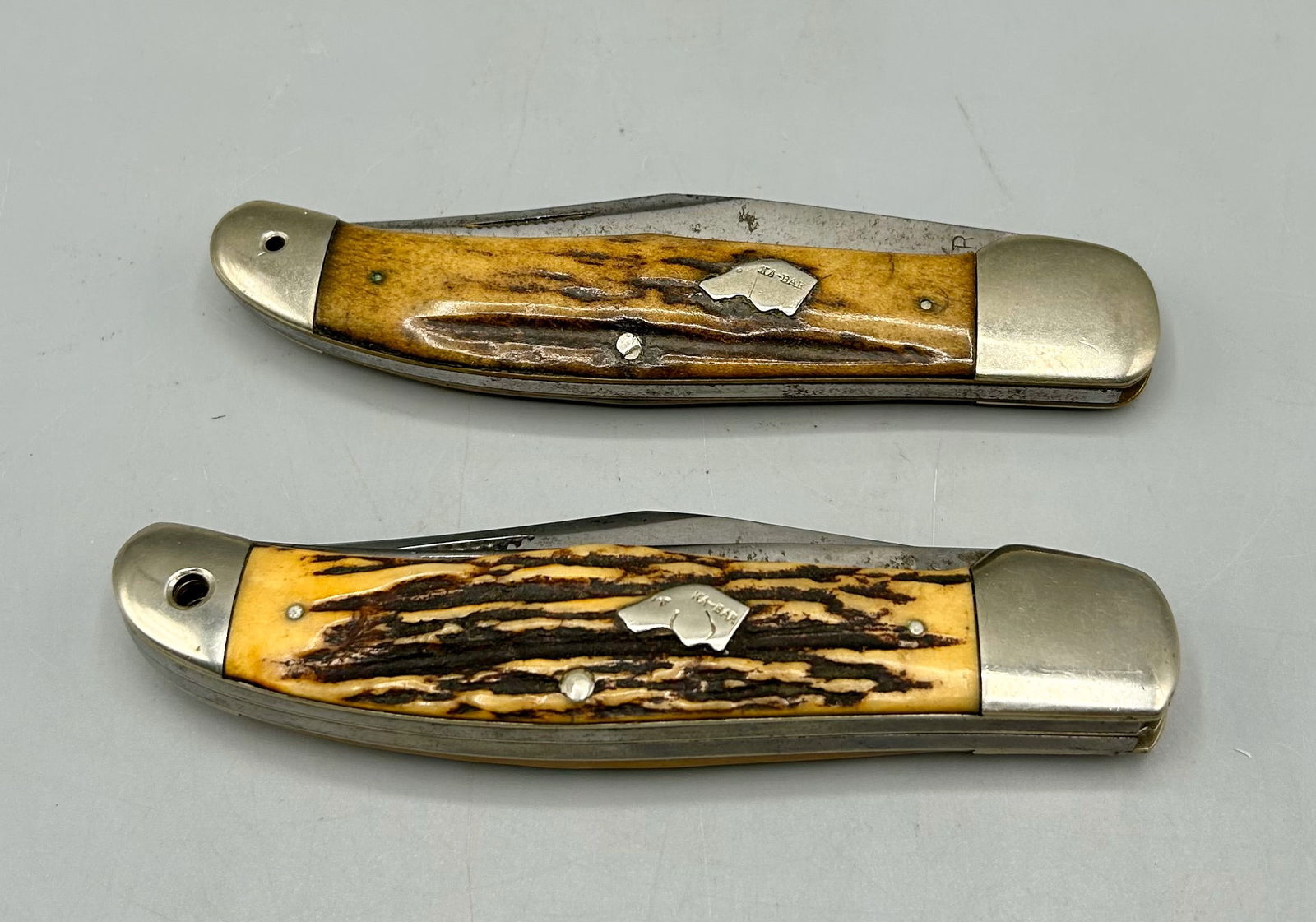 Two Ka-bar Dog Head Folding Knives (1 of 5)