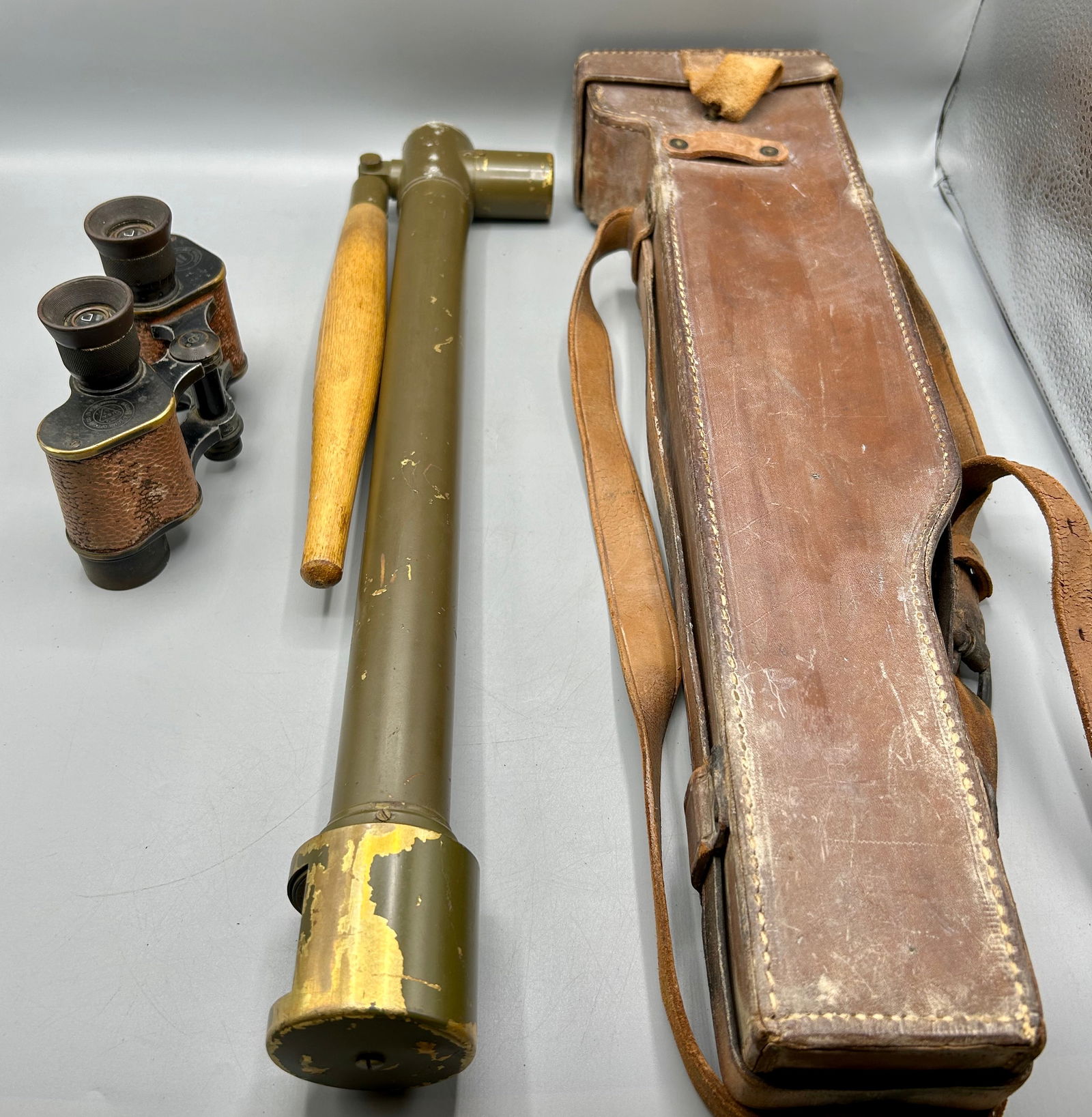 WW1 Trench Periscope and Signal Corps Binoculars (1 of 4)
