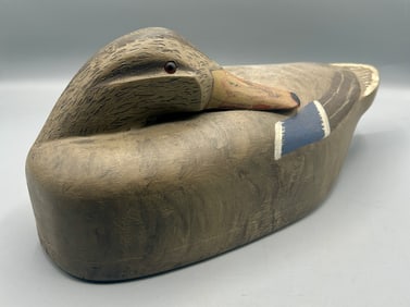 Turned head Mallard Hen Decoy by Reed