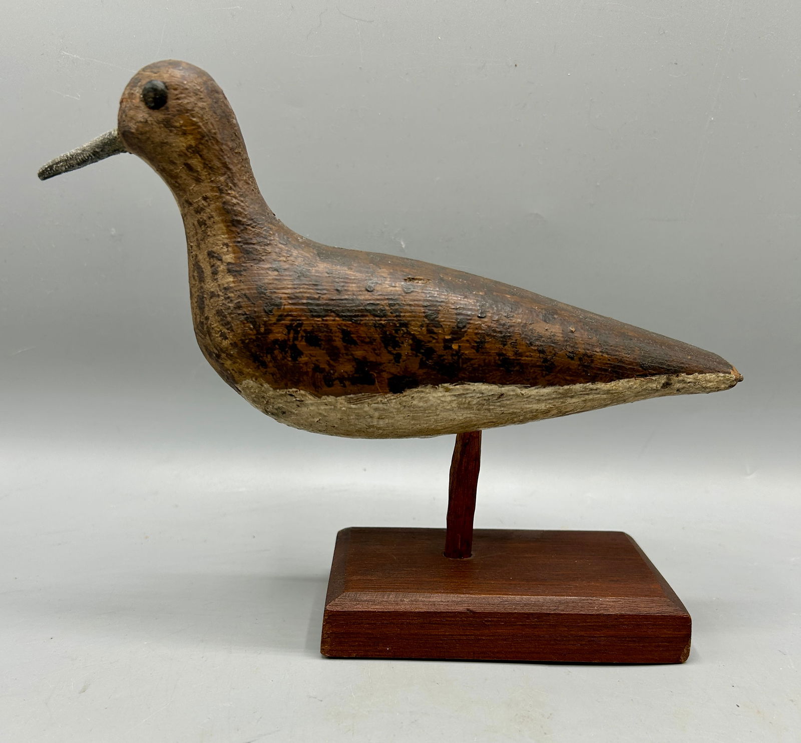 Circa 1910 Peep Shorebird Decoy from New Jersey. (1 of 6)