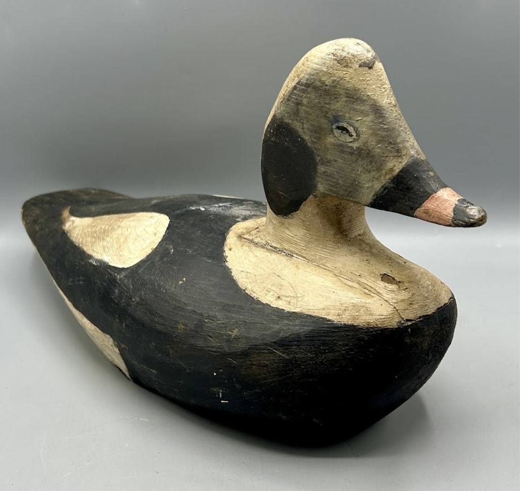 Oversize Old Squaw Drake Decoy from Maine (1 of 5)