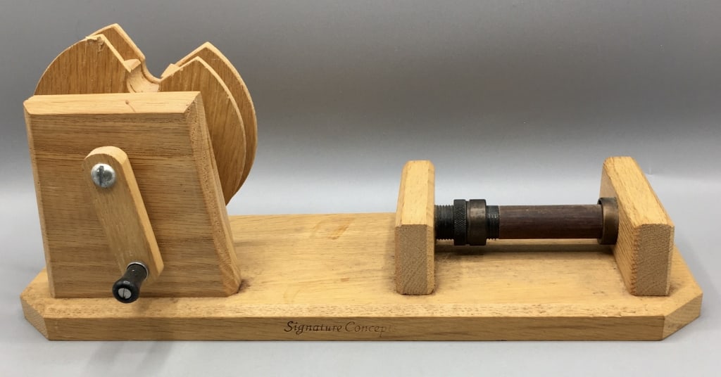 Wooden Fishing Line Winder (1 of 3)