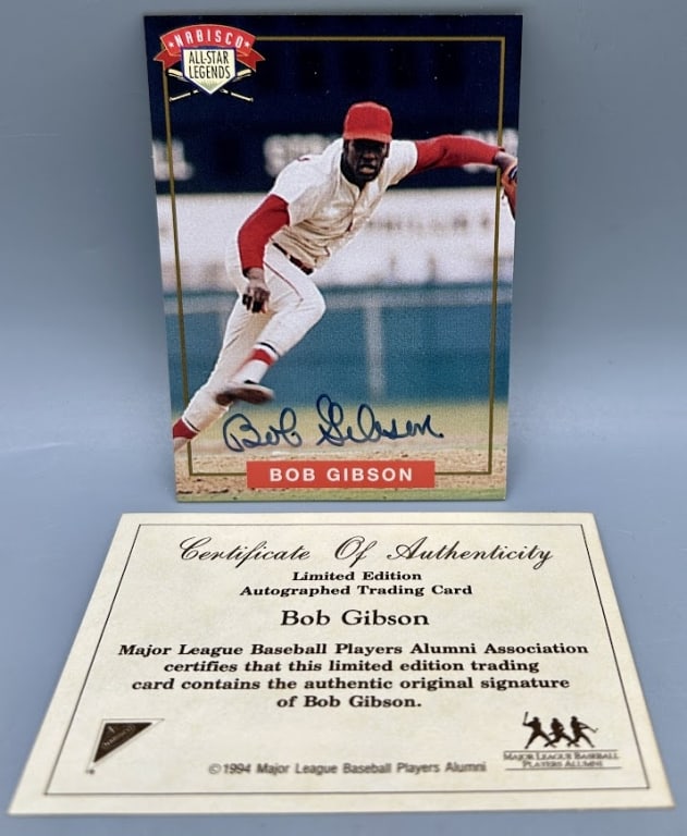 Signed Bob Gibson Baseball Card: Nabisco with certificate.