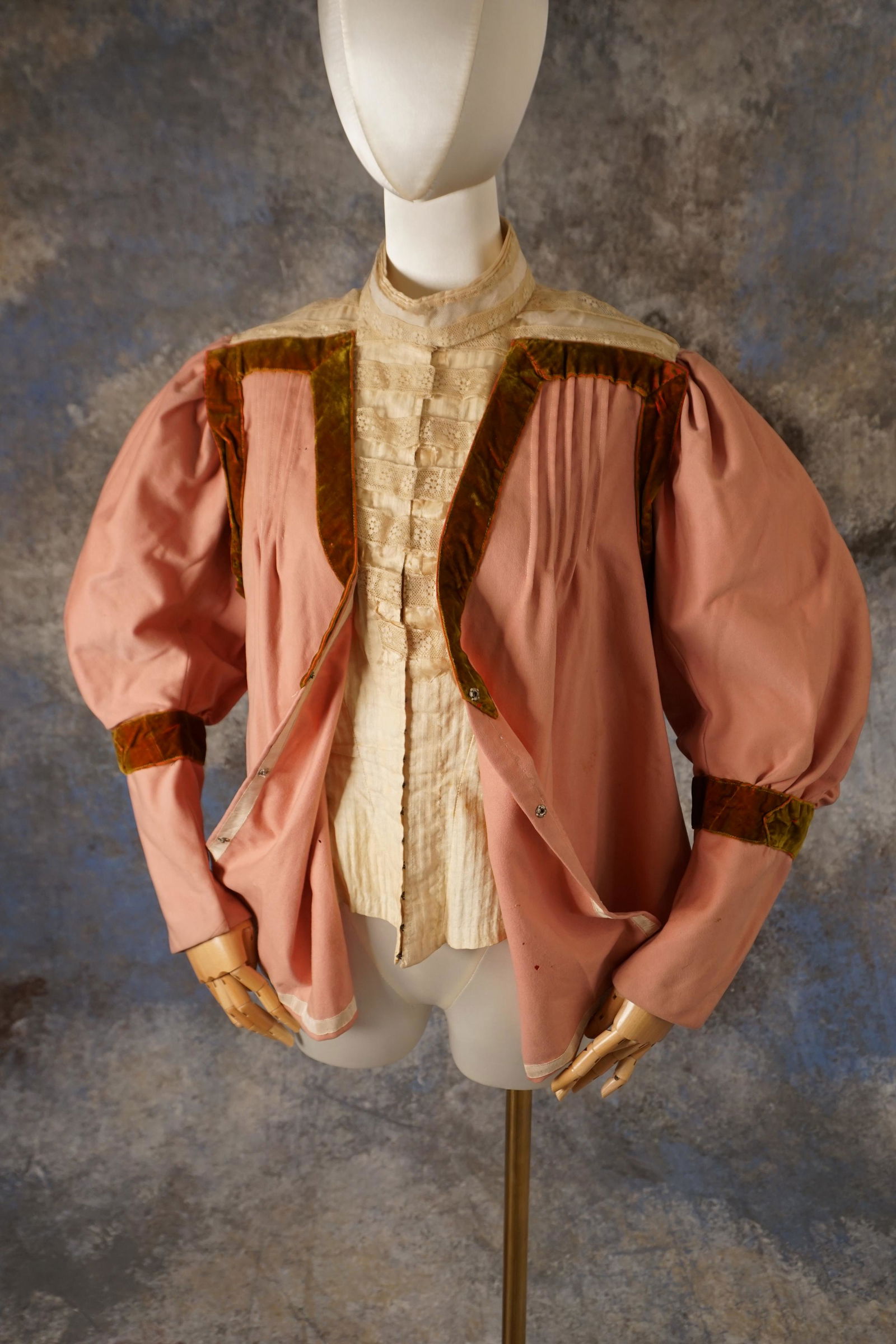 Antique 1890s Victorian Pink Wool Mutton Sleeve Bodice (1 of 12)