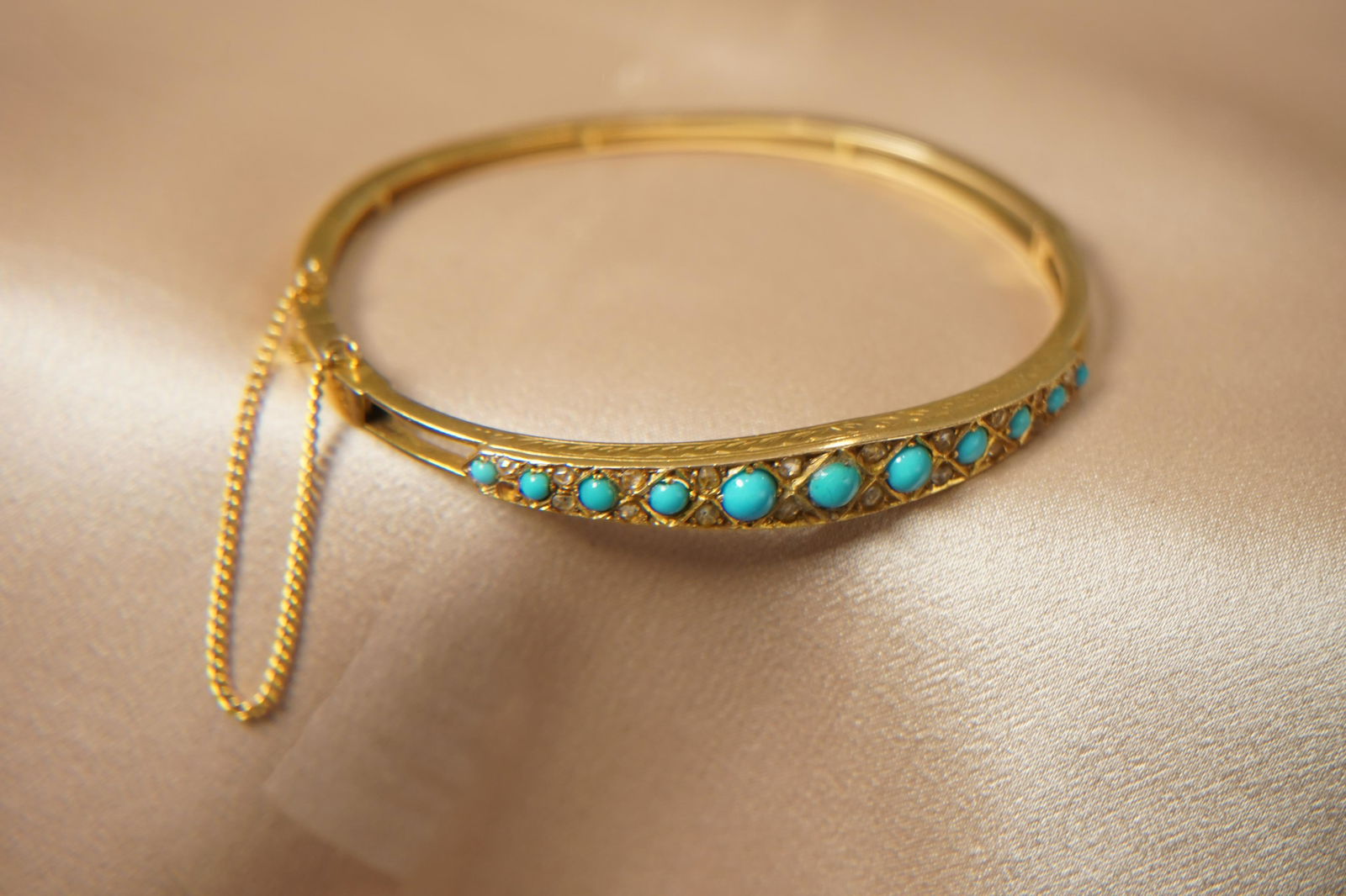 Vintage 14K Yellow Gold Turquoise Bracelet (1 of 8)