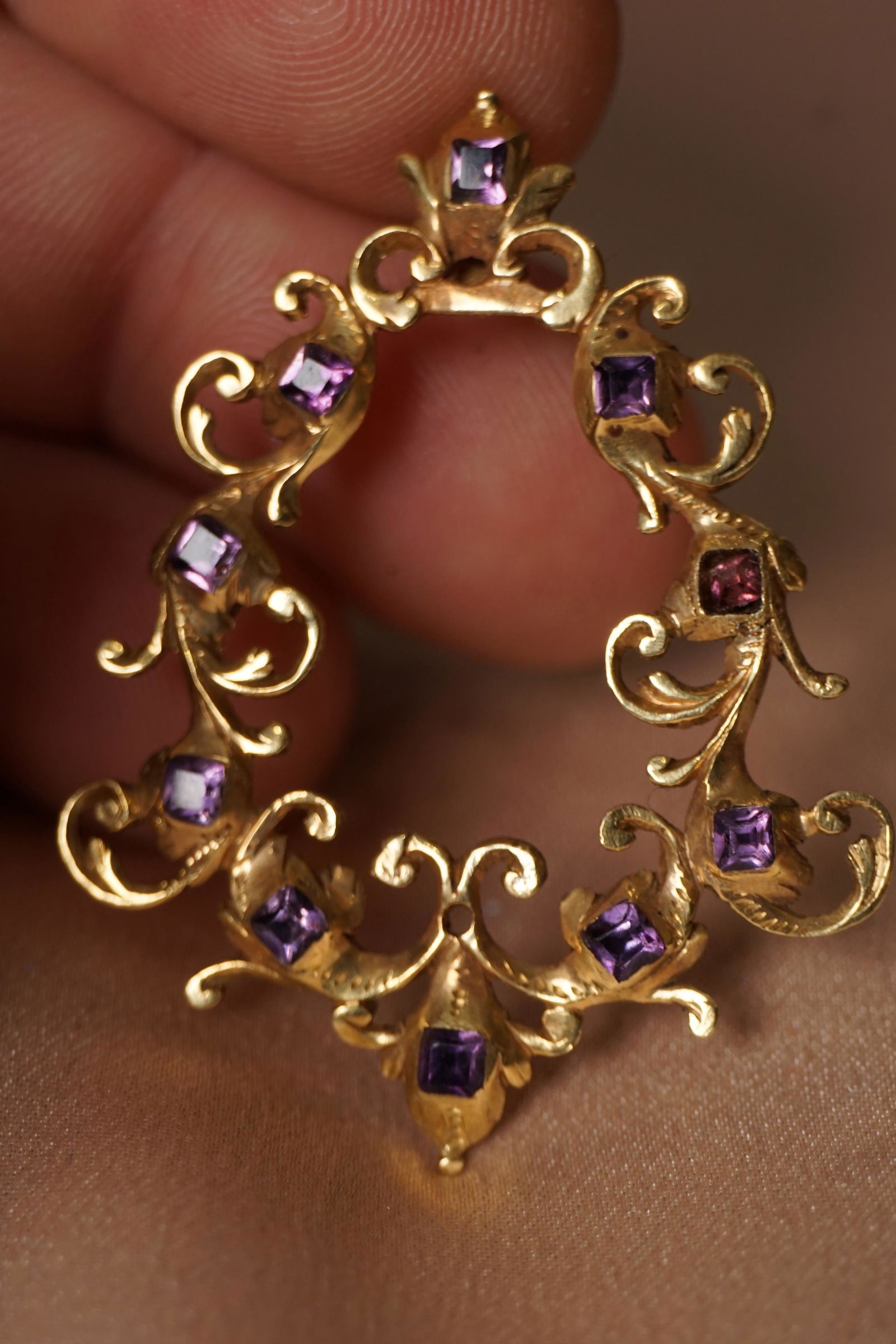 Antique 18th c Spanish Baroque Gold Amethyst Pendant (1 of 8)