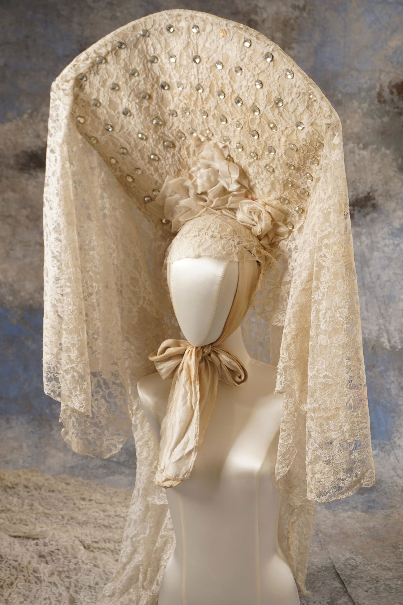 Vintage Lace Showgirl Headdress Costume Rhinestone Hat (1 of 15)