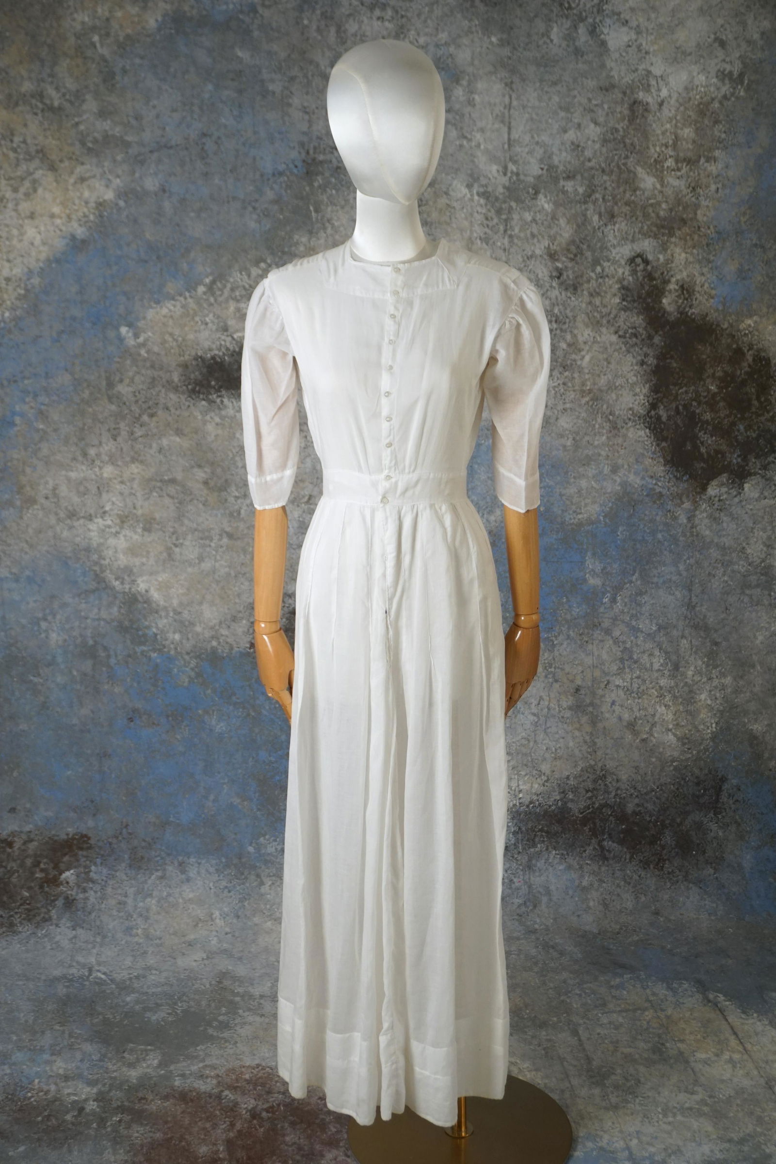 Antique 1900s cotton nurse uniform dress (1 of 7)