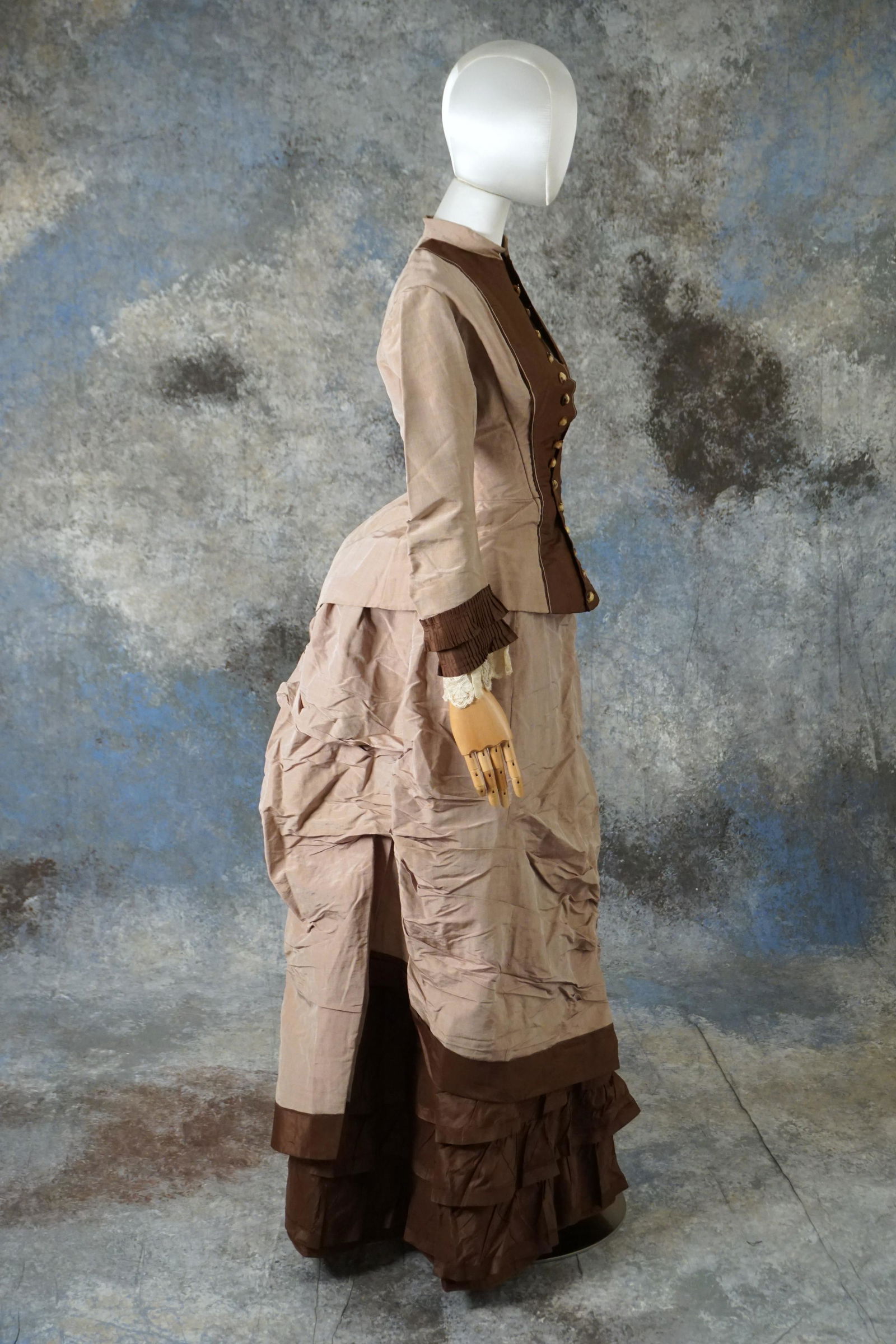 Antique 1880s bustle dress tortoiseshell buttons (1 of 16)