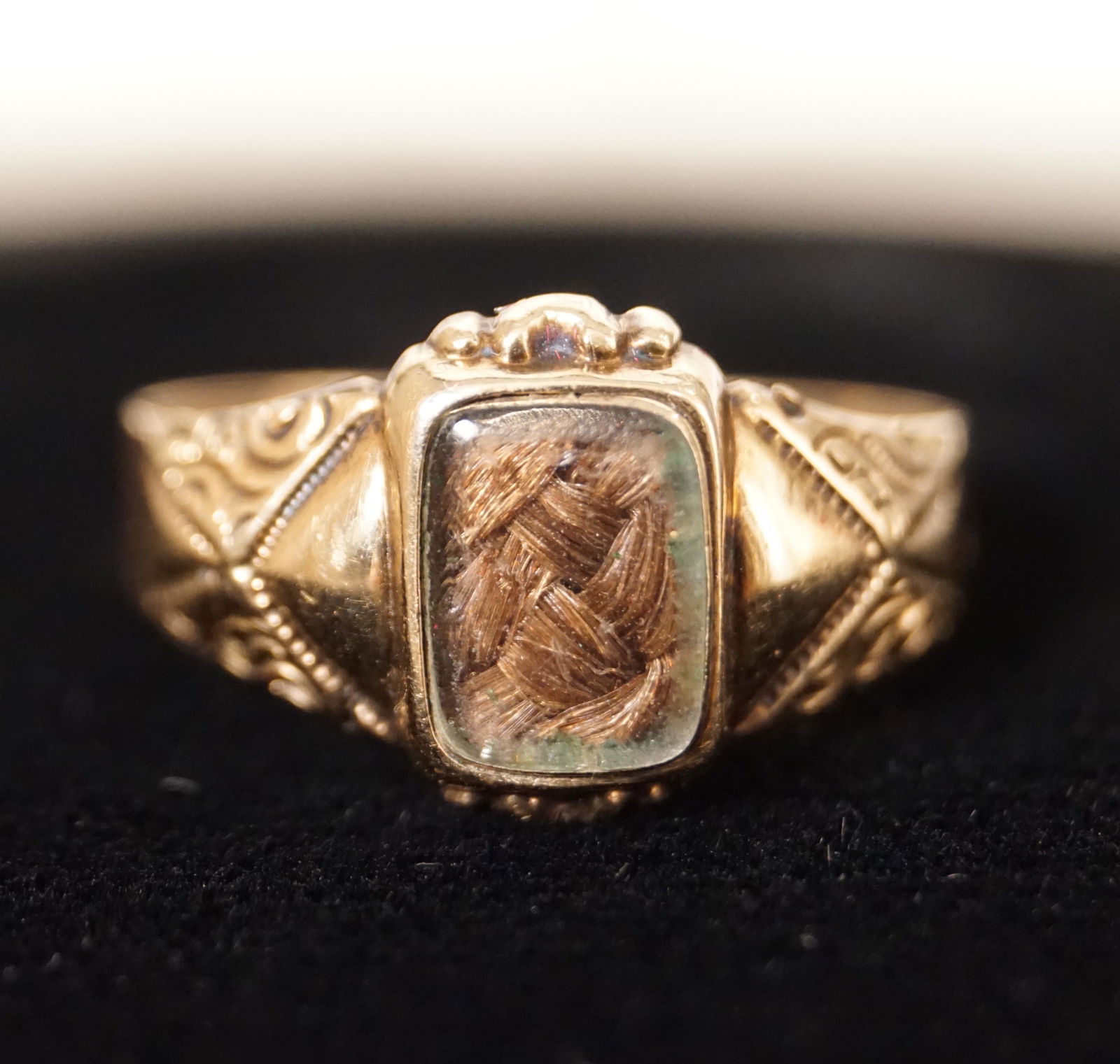 Antique Georgian mourning hair ring 14k yellow gold (1 of 7)