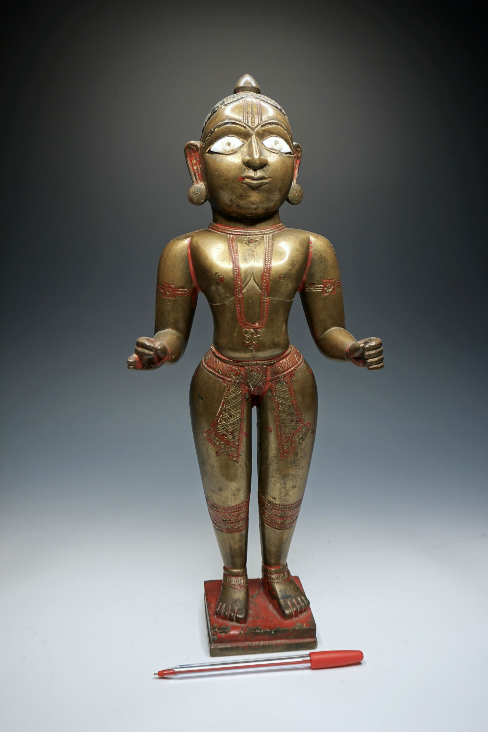Indian bronze depicting standing Jain, India 19 c (1 of 5)