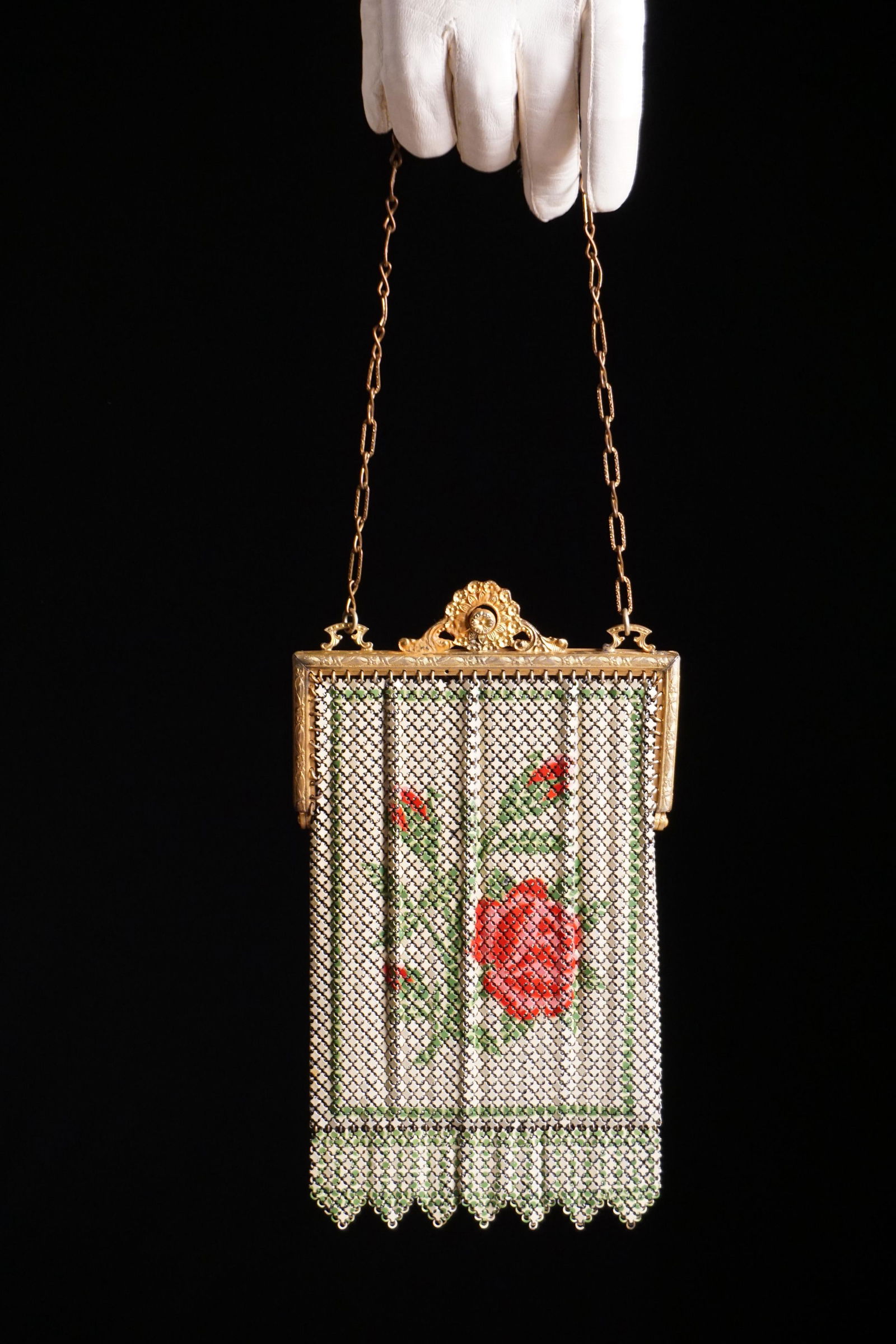 Vintage 1930s Whiting & Davis ELSAH mesh rose purse (1 of 9)
