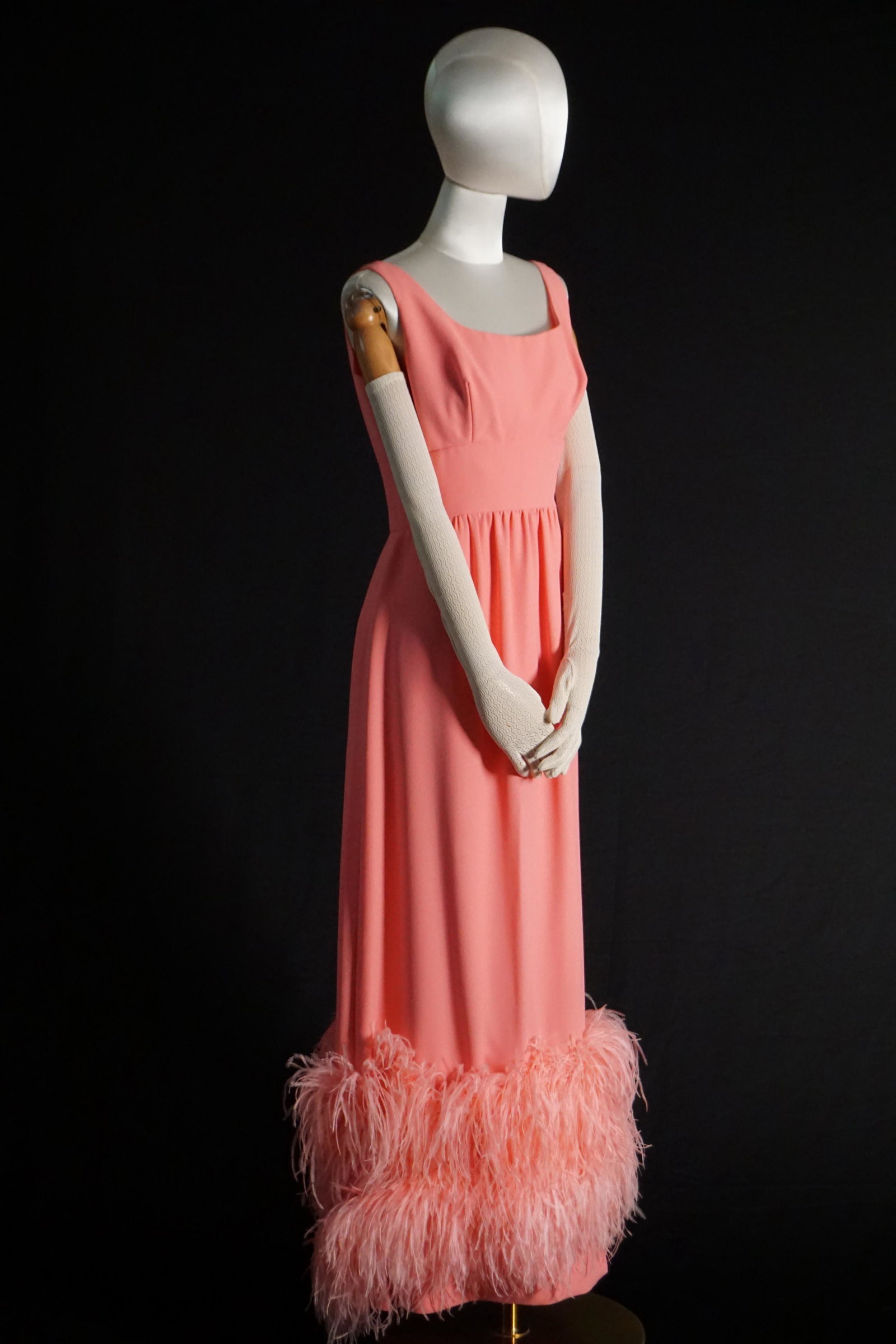 Vintage 1960s pink ostrich feather dress Unionmade: Vintage 1960s pink unionmade ostrich feather dress. Acetate and crepe rayon. metal zip with snaps at the back. Condition: very good, small snags/ imperfections on fabric, some loss of feathers and ver
