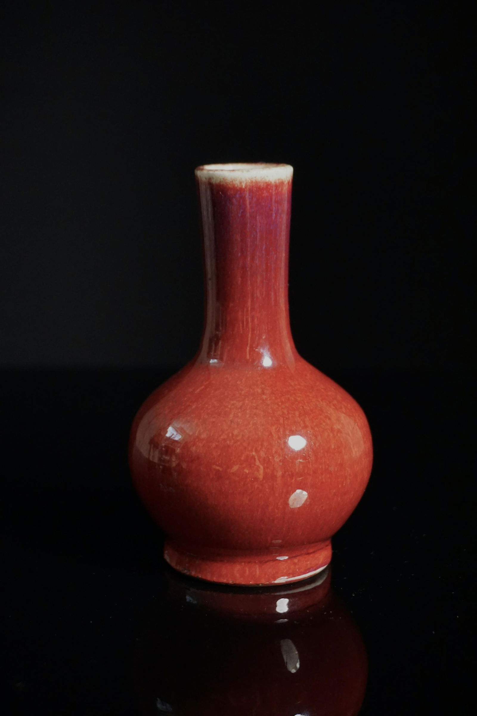 Chinese porcelain vase in oxblood sang de boeuf flambe glaze, miniature (1 of 7)