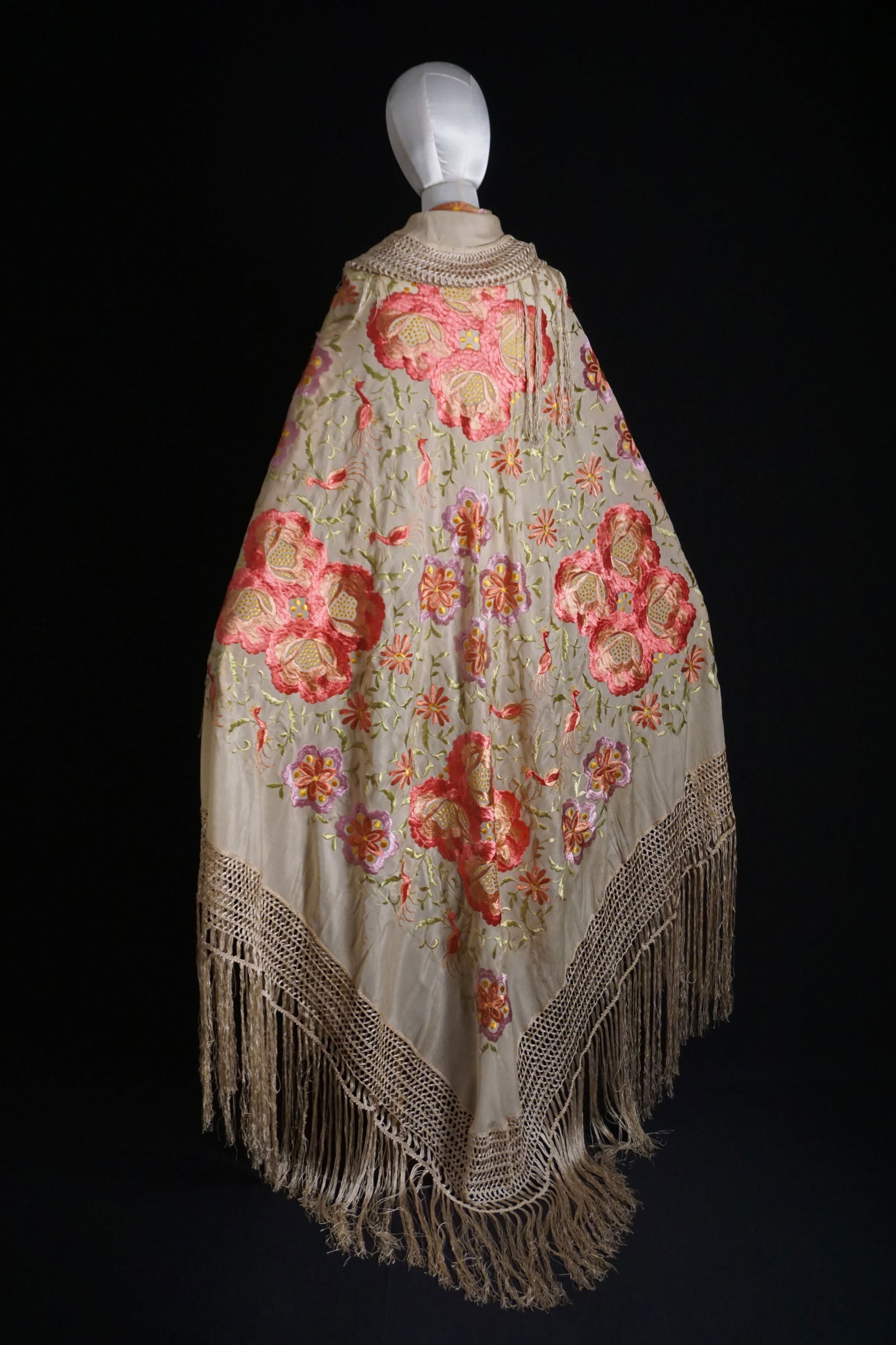 Vintage 1920s 30s silk shawl embroidered pink flowers (1 of 14)