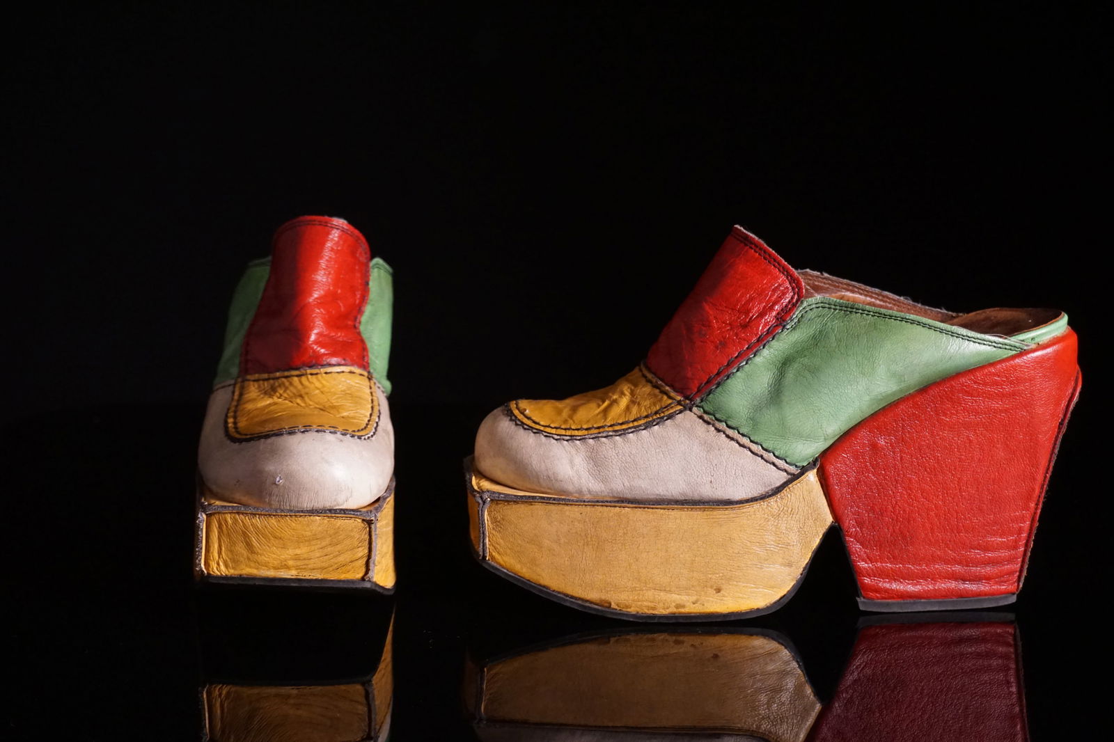Vintage platform clog heels, 1970s Spain (1 of 7)