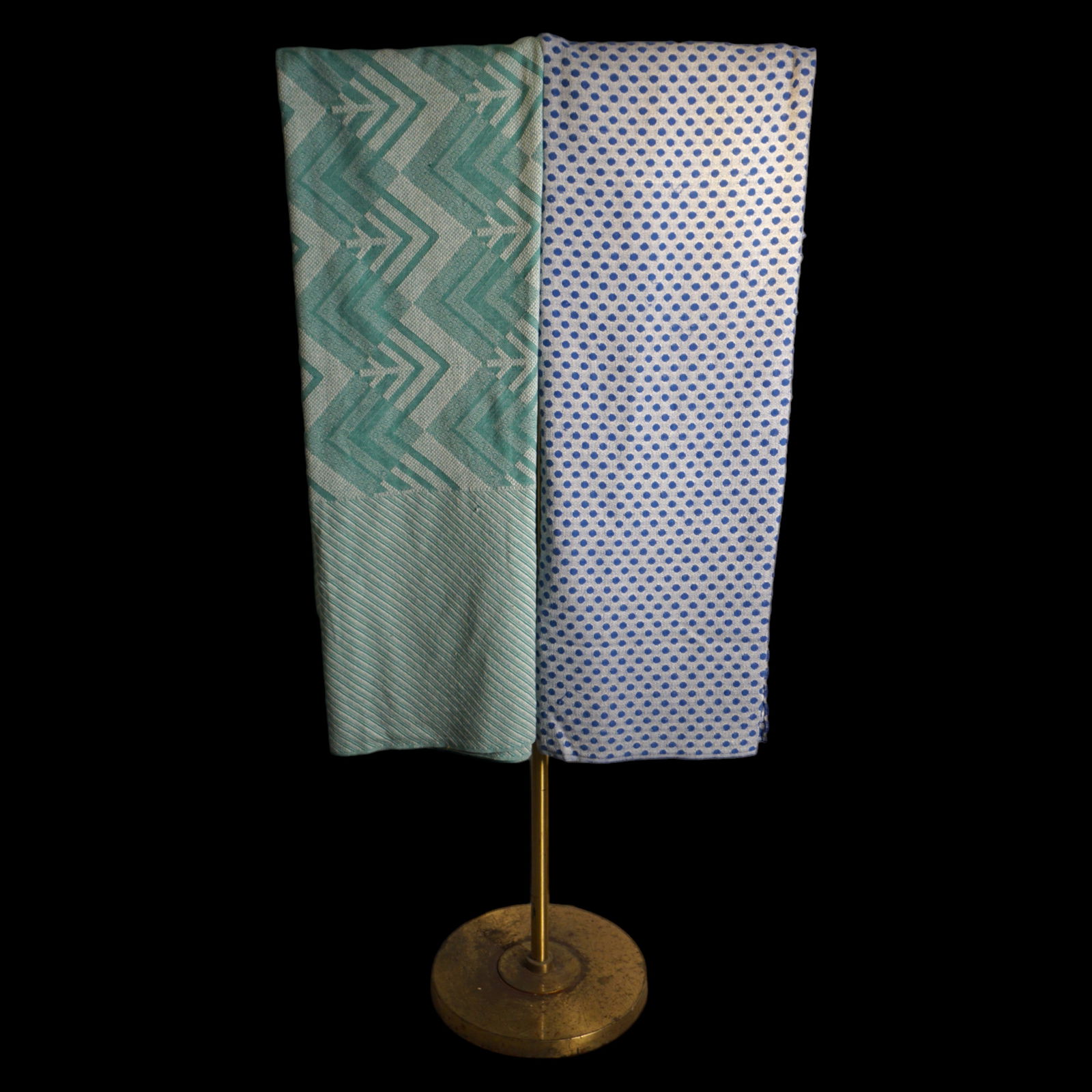 Vintage 1920s 30s blankets, embroidered cotton (2) (1 of 8)