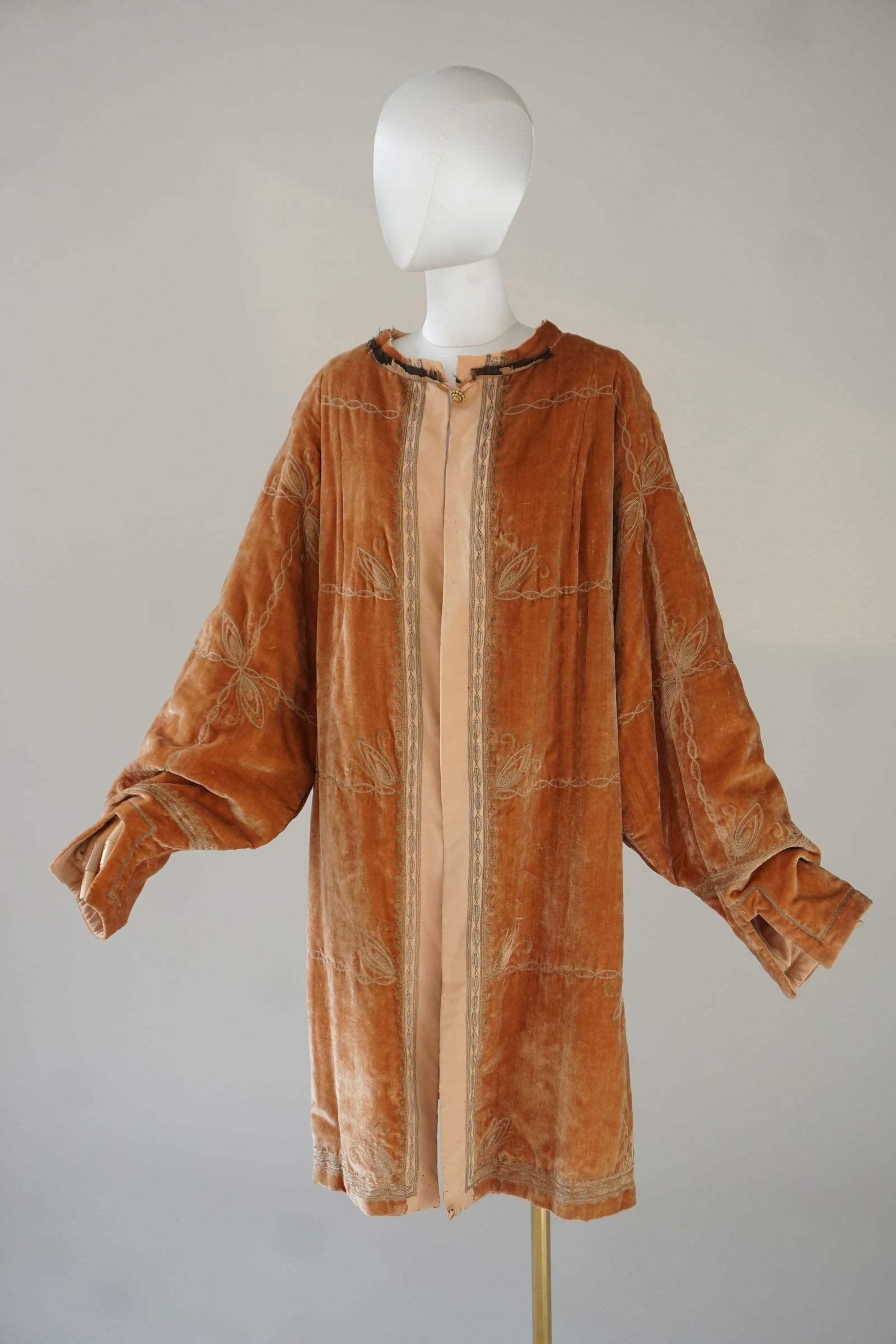 Vintage 1920s LANVIN Paris pink velvet flapper robe coat (1 of 18)