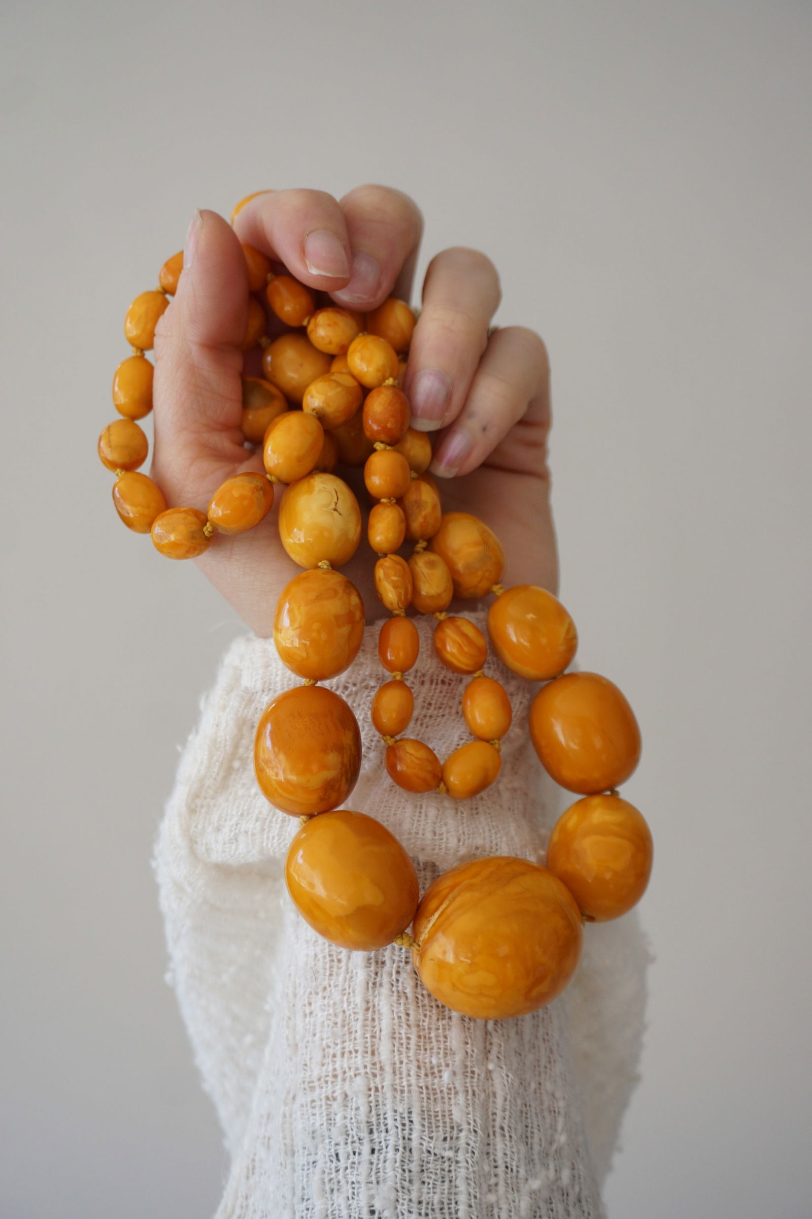 Large antique amber bead necklace, baltic, egg yolk 121 grams (1 of 12)