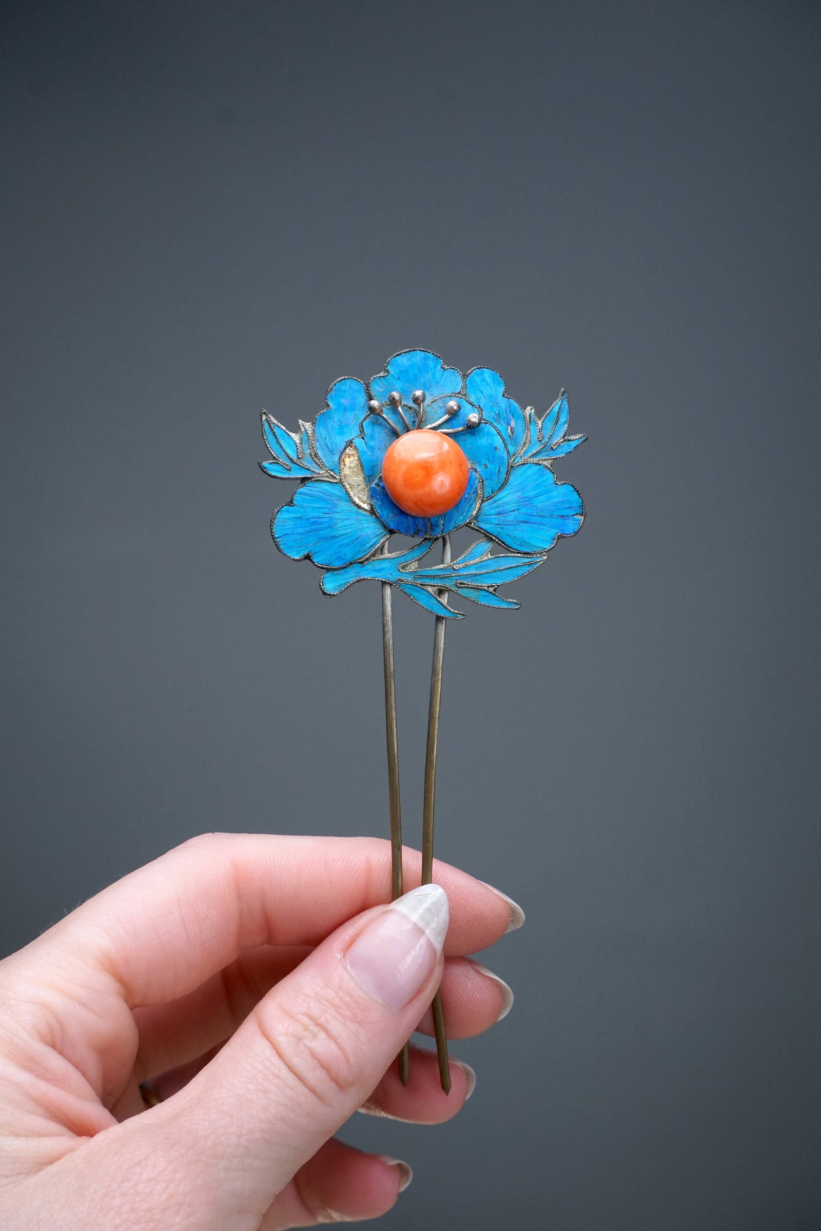 A Chinese Qing Dynasty Kingfisher feather coral hair pin (1 of 5)