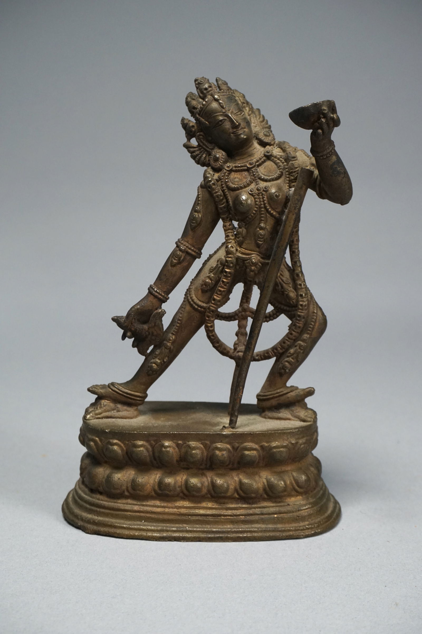 Antique Chinese / Tibetan Himalayan buddhist bronze figure (1 of 8)