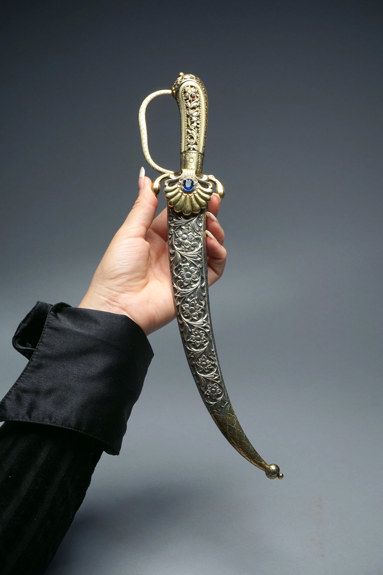 Antique dagger knife, Ottoman or Indian Mughal blade, ornate gilt silver (1 of 17)