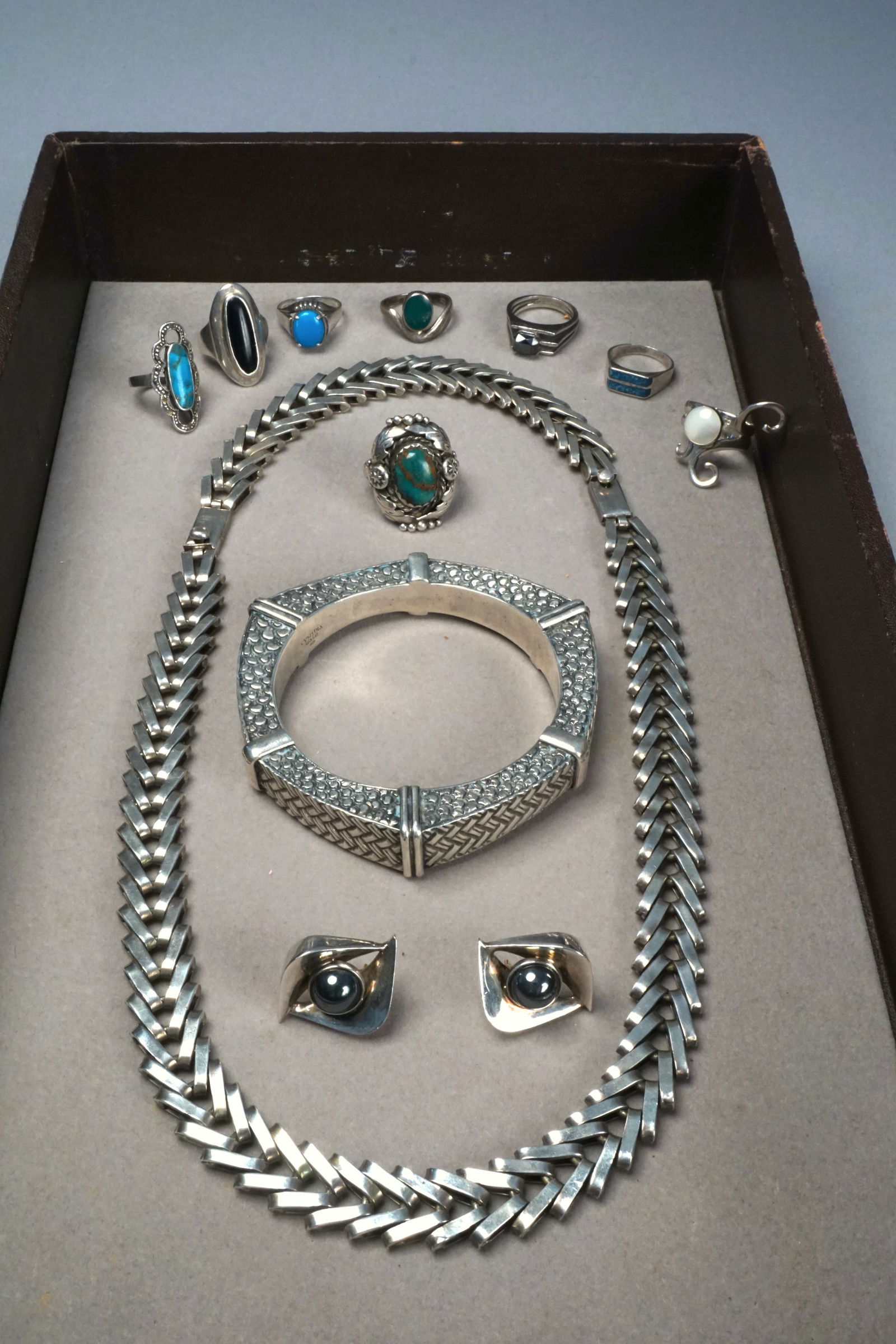 Vintage sterling silver jewelry collection of rings, bracelets, necklace. 257 Grams (1 of 10)