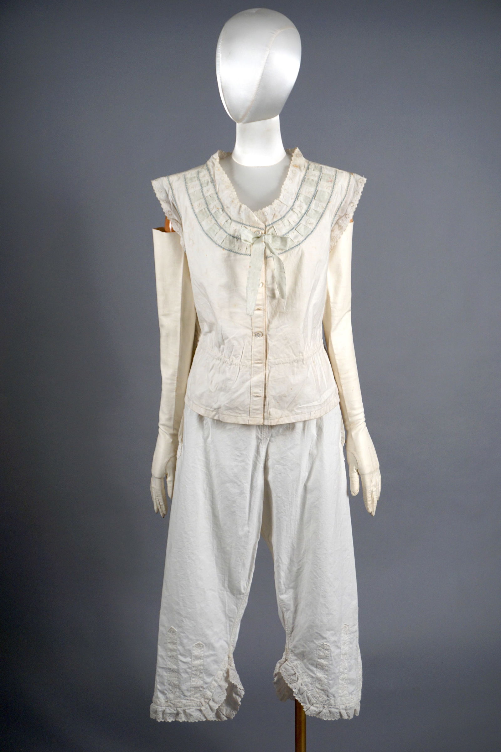 Antique Victorian era Cotton Lingerie Bloomers Ensemble 2pcs (1 of 8)