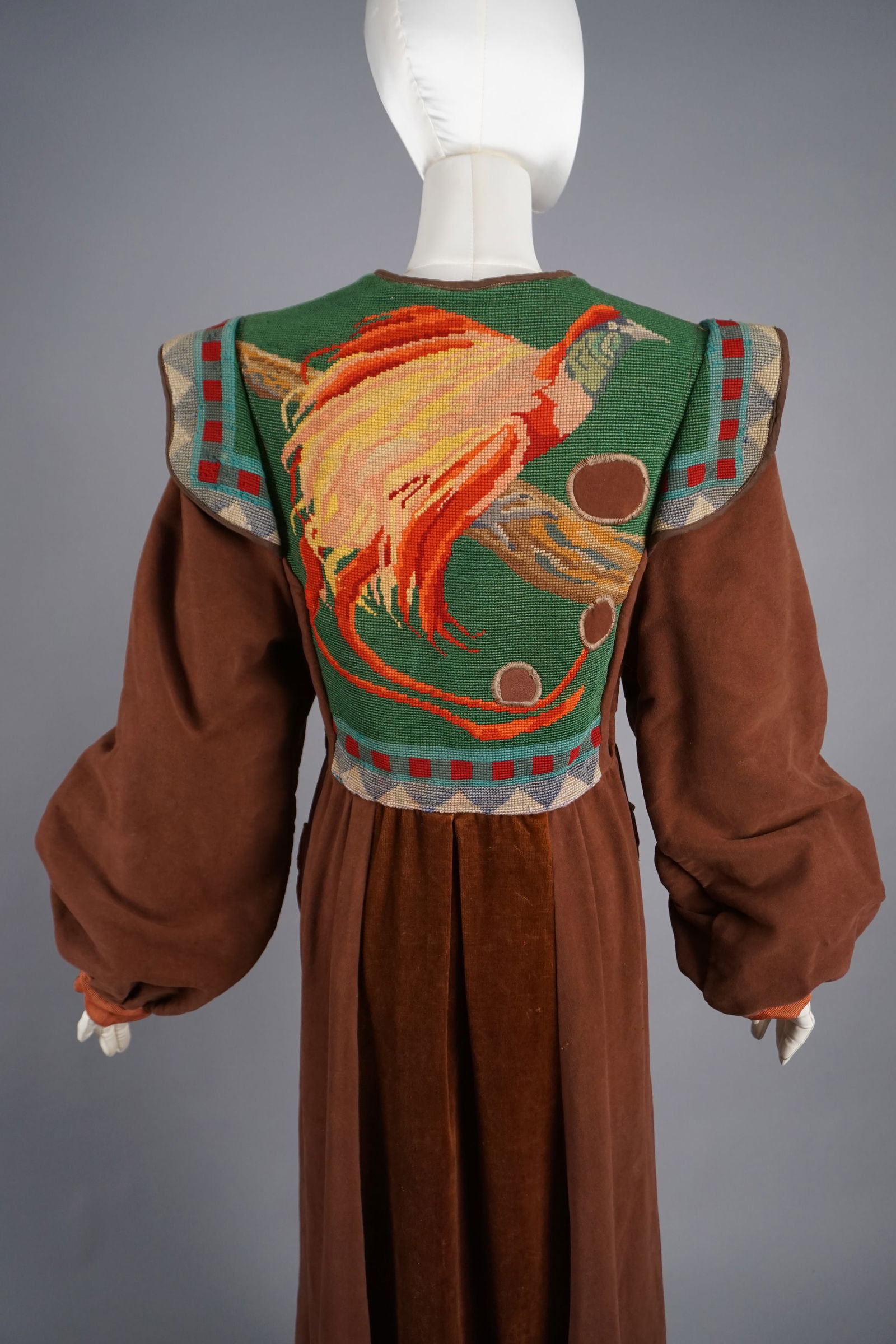 Vintage Needlepoint Tapestry Robe Jacket Embroidered Bird of Paradise (1 of 14)