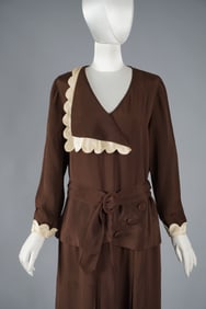 Vintage 1920s Brown Crepe Dress with Scalloped Silk Satin Trim