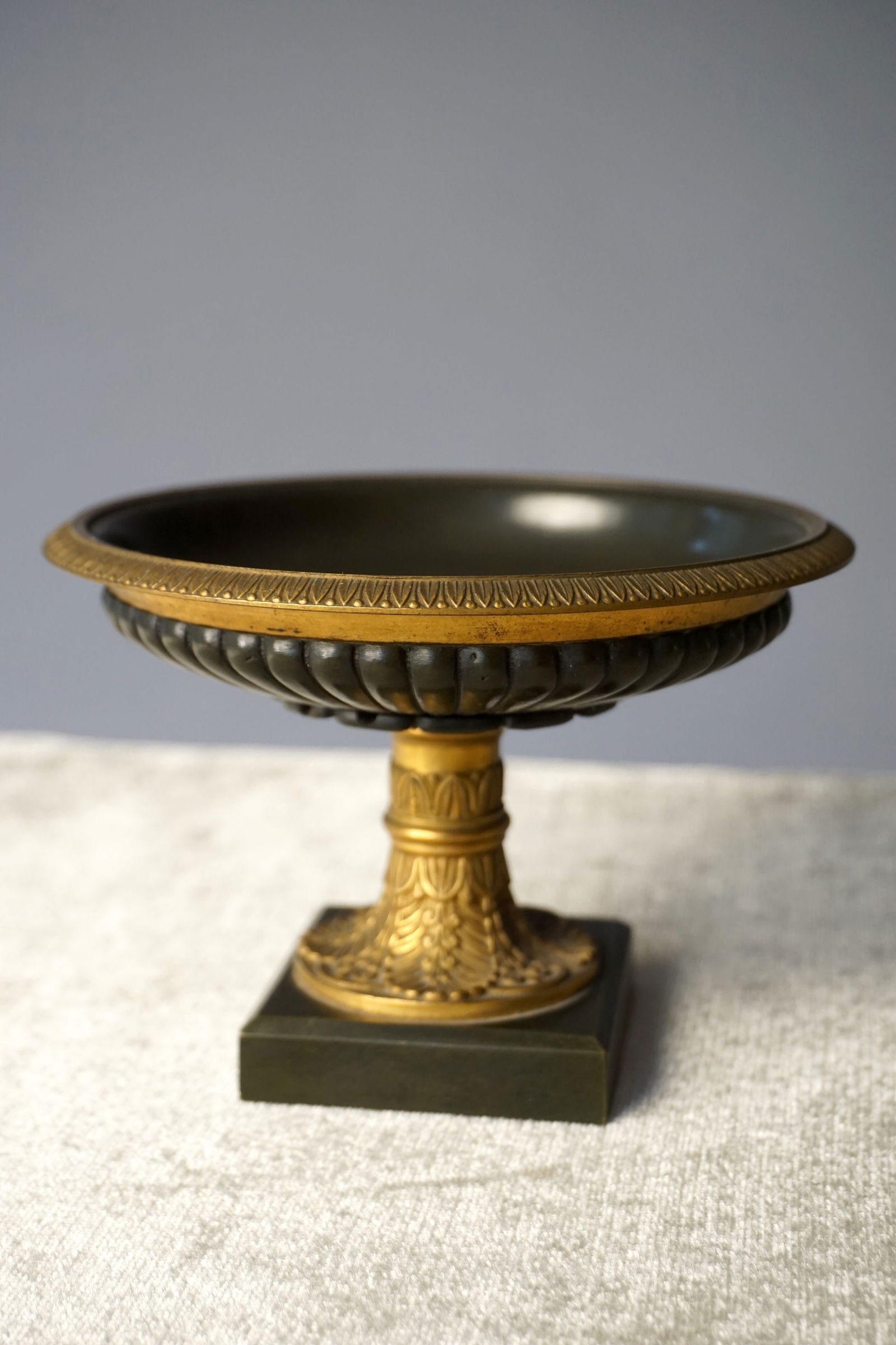 French Empire Gilt and Patinated Bronze Tazza on Square Plinth, Early 19th Century (1 of 10)