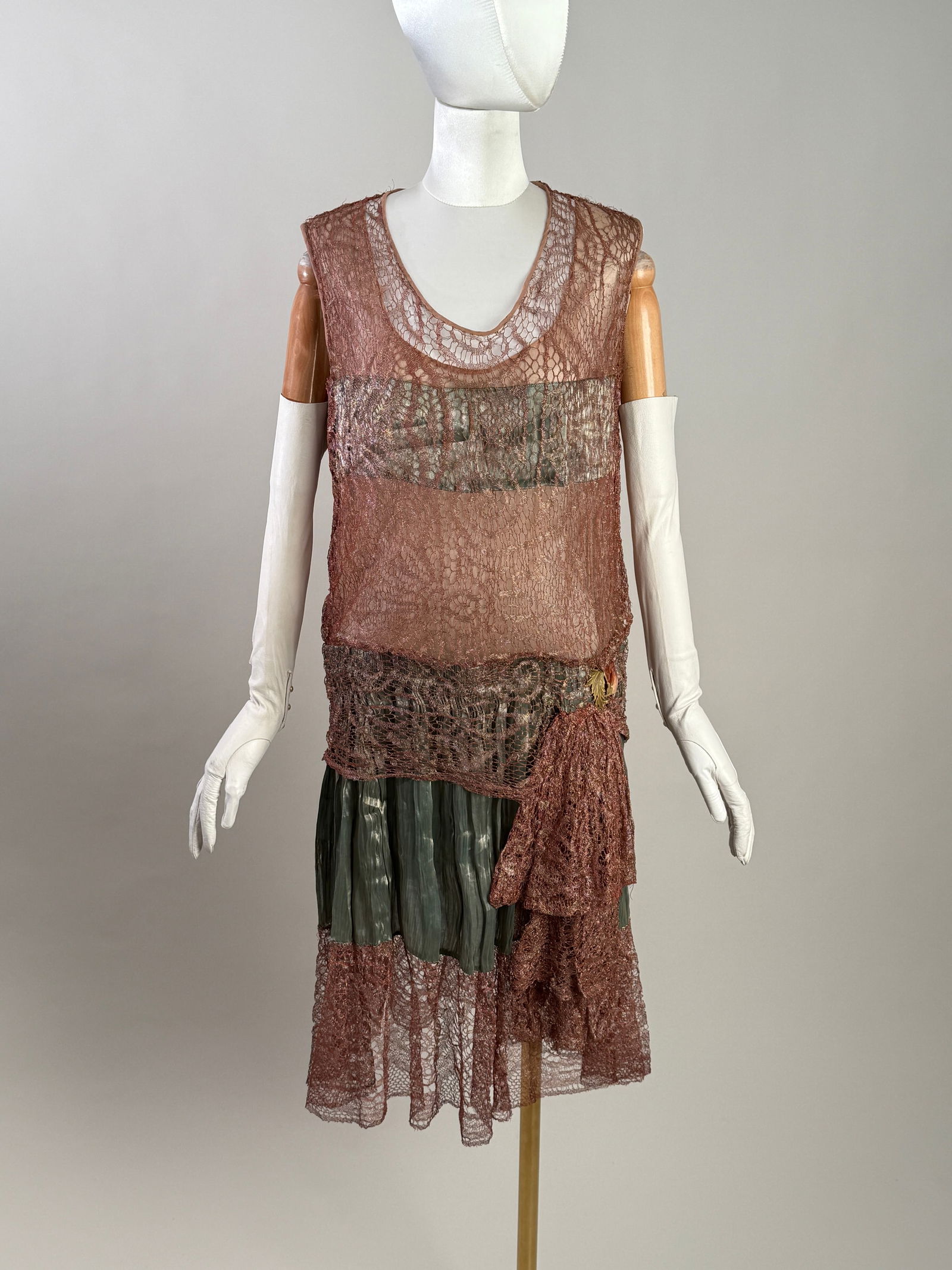 Antique 1920s Dress Lamé Lace & Pleated Blue Silk Flapper (1 of 16)