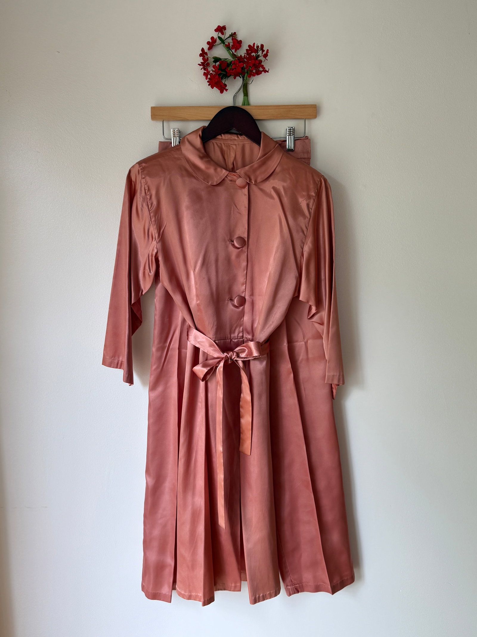 Late 1940s 50s Rose Pink Satin Two Piece Dress Lounge Pant Ensemble (1 of 5)