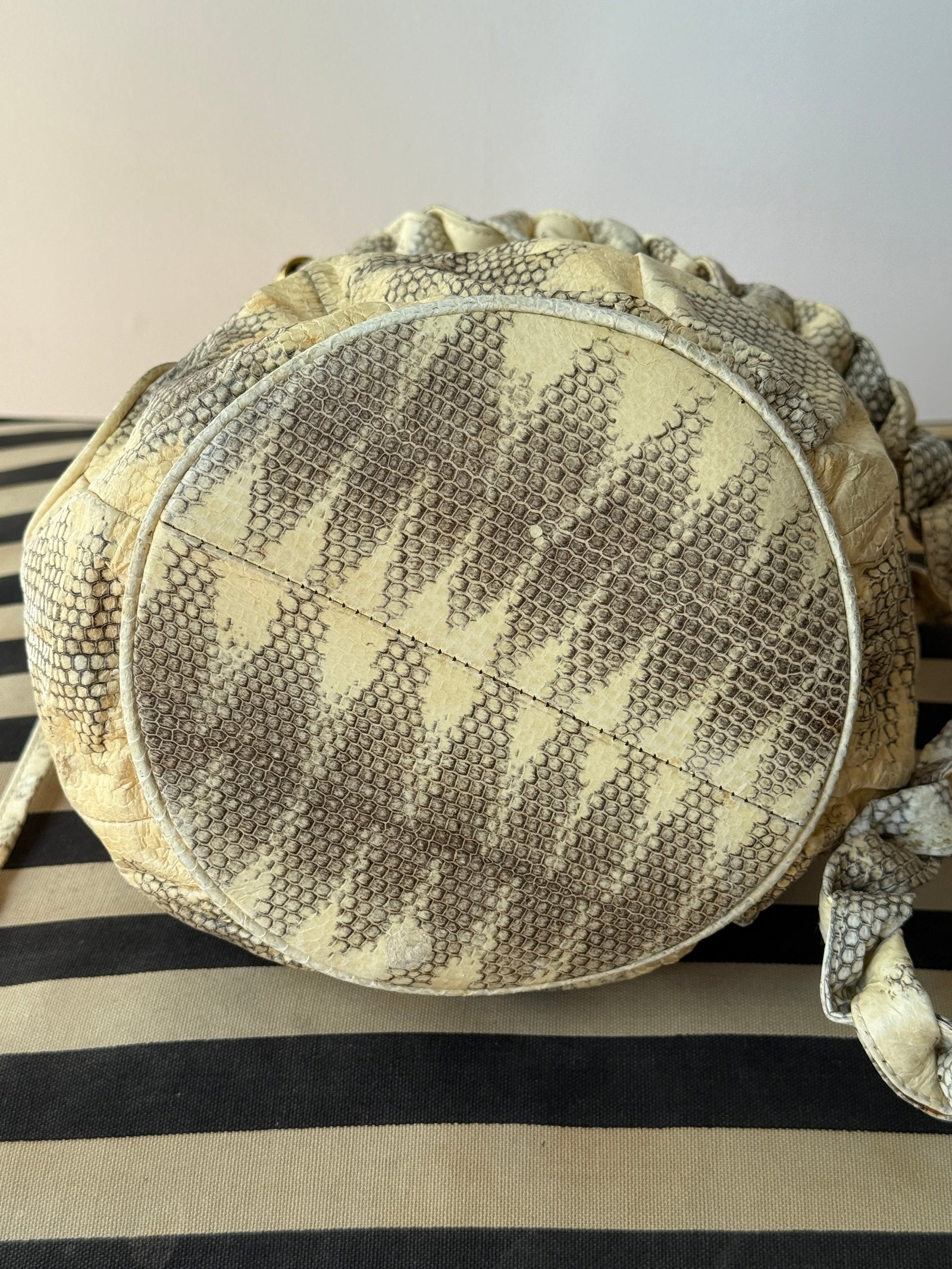 Vintage Python Snakeskin Purse Drawstring Bucket Bag - 8