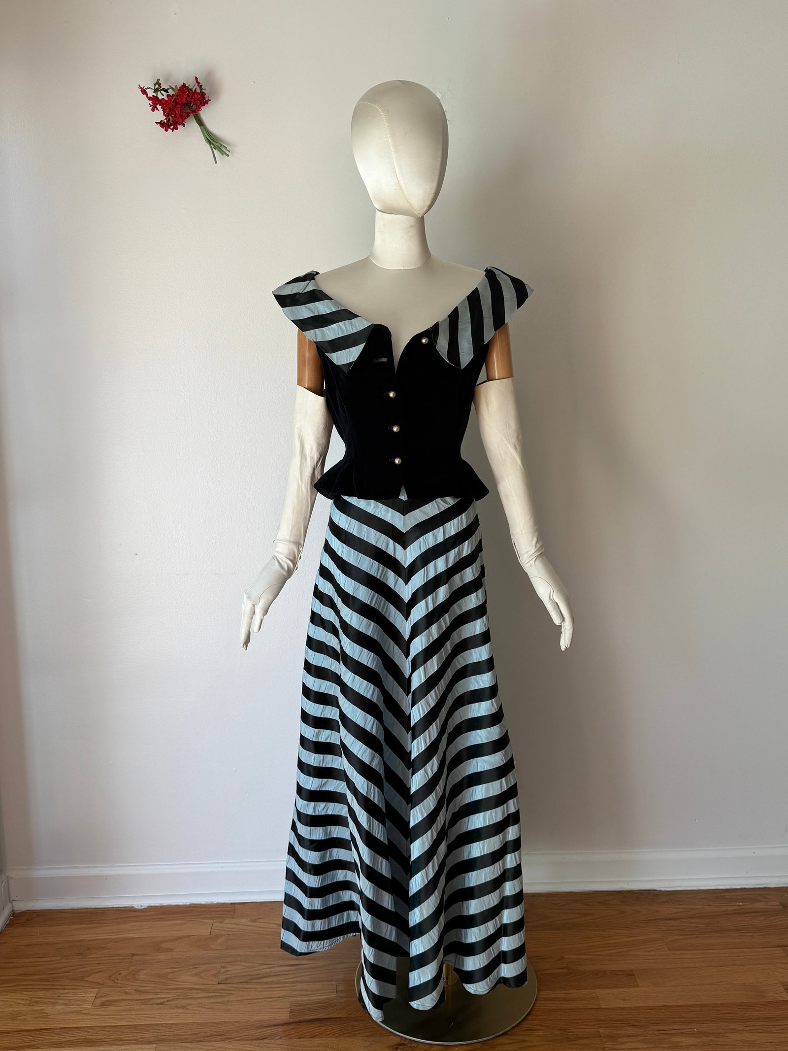 Vintage 1940s Blue and Black Striped Two Piece Ensemble (1 of 13)
