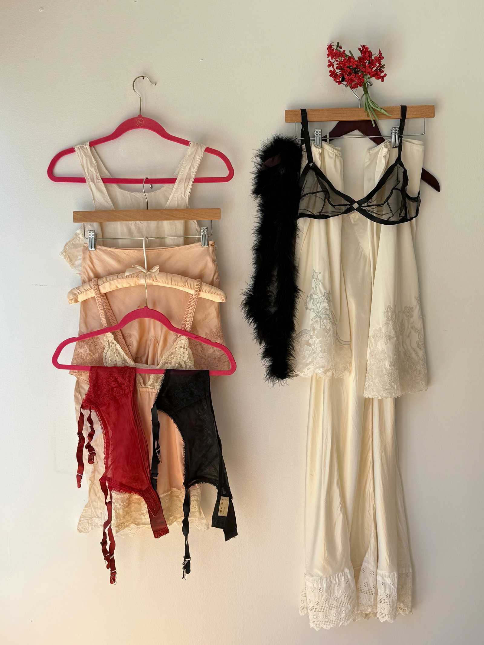 Antique Victorian 1920s Lingerie Group & Feather Boa 10 Pcs (1 of 17)