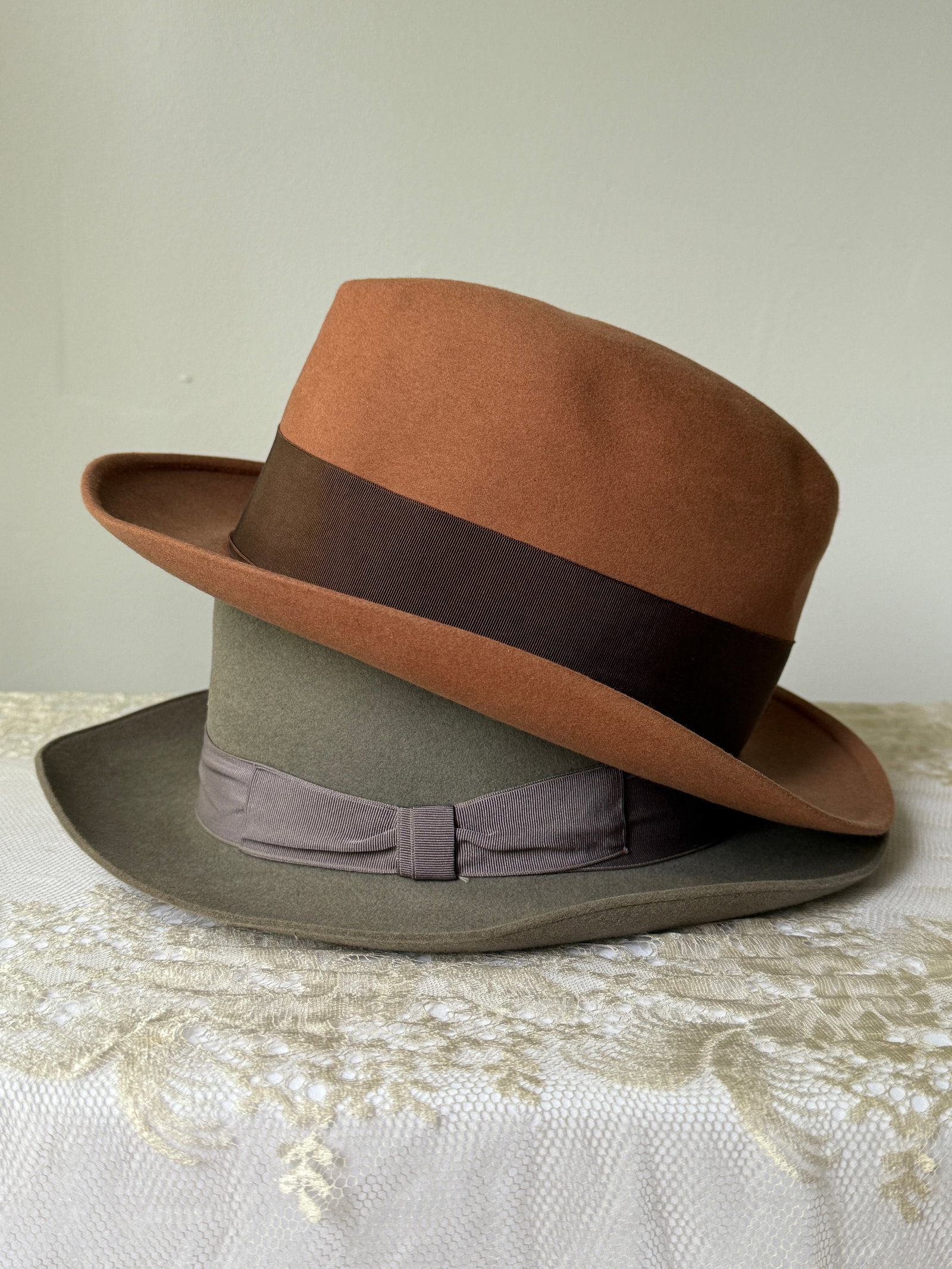 Vintage 1940s Borsalino Fedora Custom for Maurice L. Rothschild & Co., Two Italian Hats Lot: Lot of two 1940s Italian Fedora hats. A vintage Borsalino fedora, specifically their high tier "Qualità Superiore" model custom made for Maurice L. Rothschild & Co. Along with a similar fine grey hat