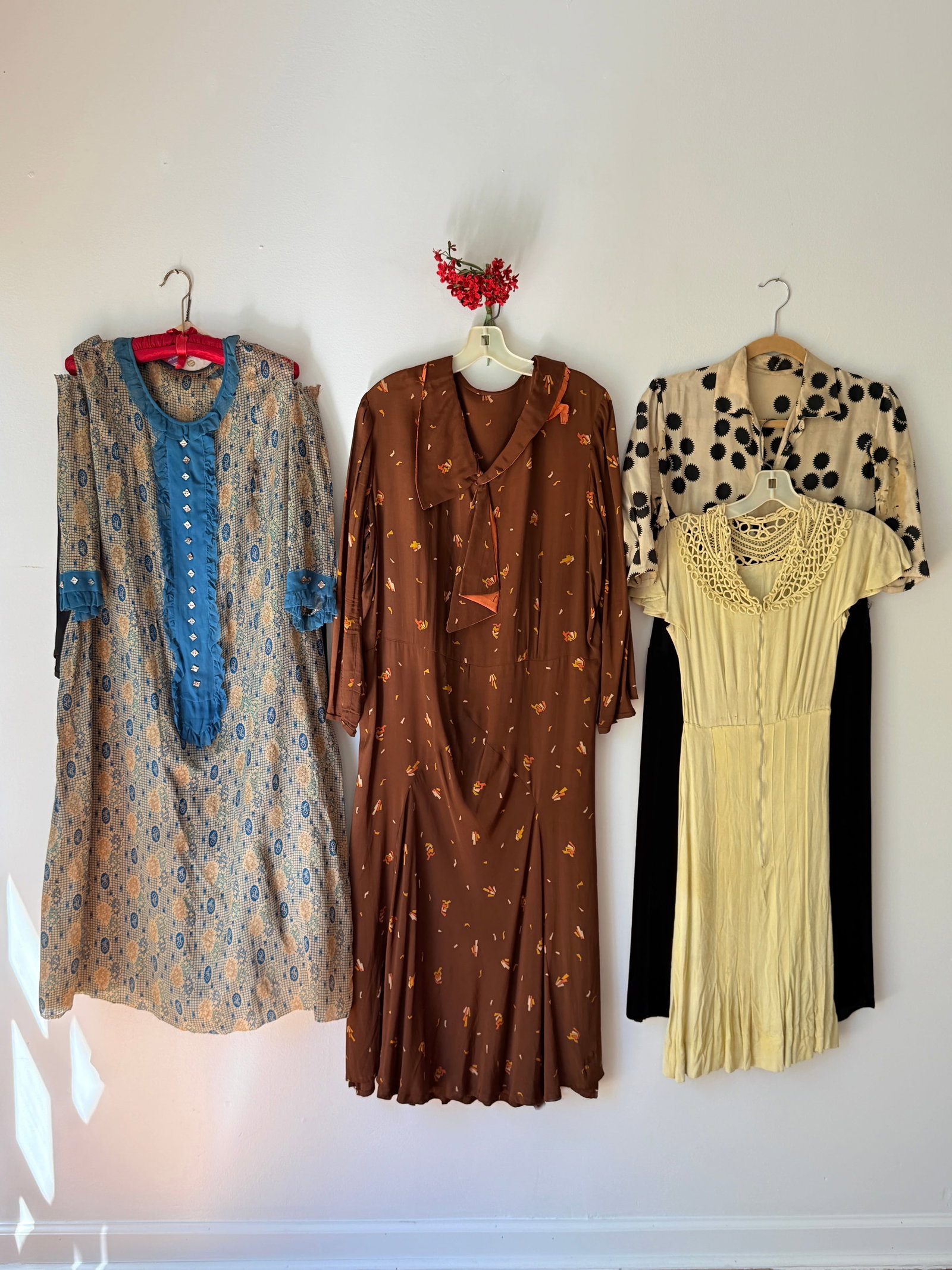 Group of 5 Vintage 1920s, 30s, 40s Dresses, Damaged Mostly For Study/ Pattern (1 of 14)