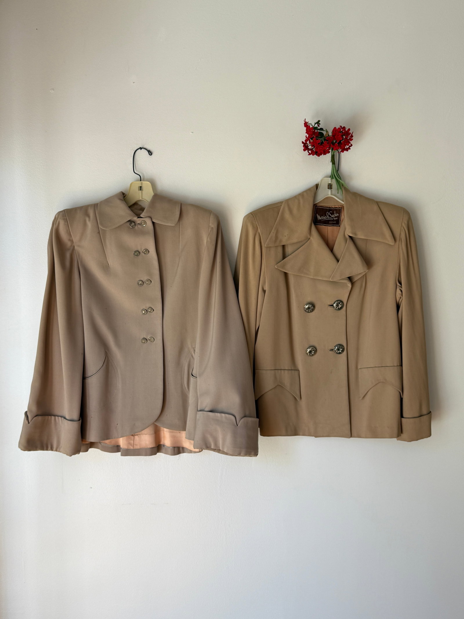 Lot of Two Women's 1940s Tailored Tan Suit Jackets (1 of 20)