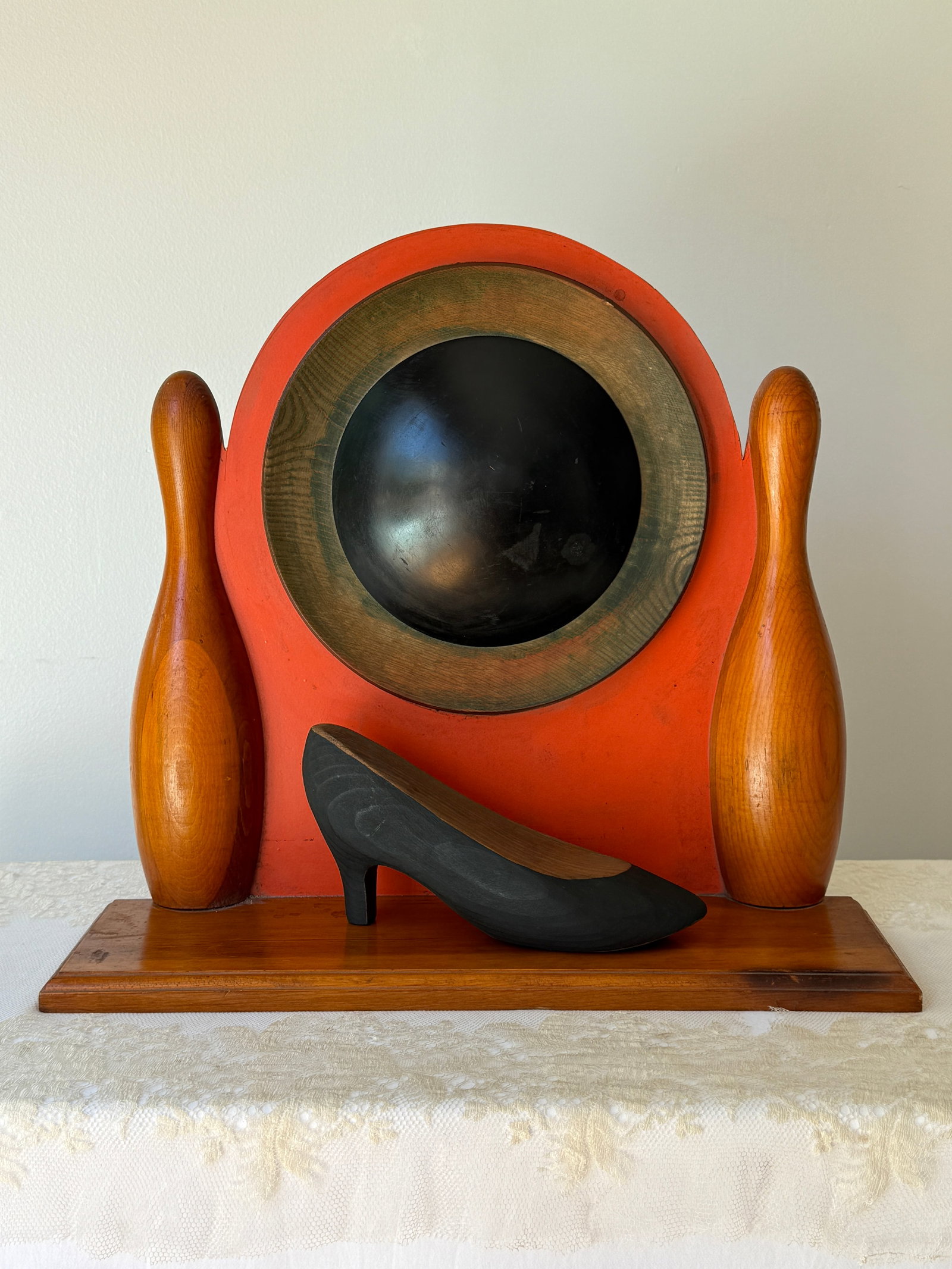 Vintage 1930s Carved Wooden Bowling Display & Shoe Window Display (1 of 11)