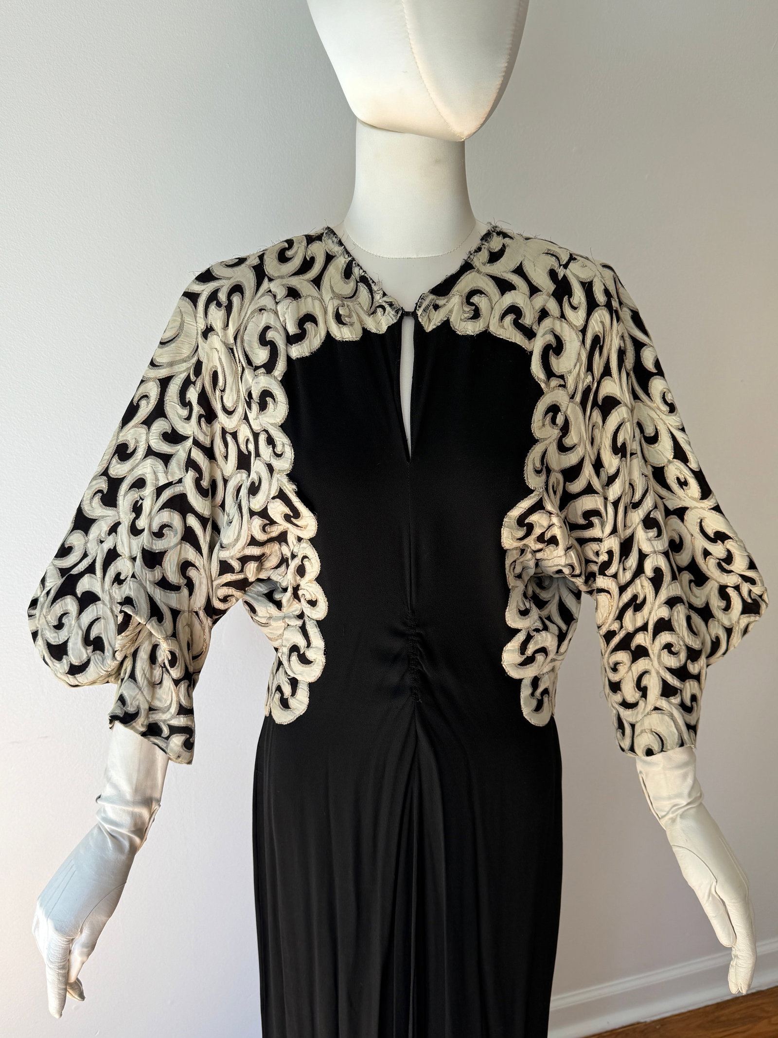 Vintage 1930s 40s Black and White Scrolling Baroque Dress: Vintage 1930s 40s rayon dress with wonderful black and white baroque scrolling and billowing sleeves, fitted bias cut. Measurements: 34" bust, 26"-28" waist.