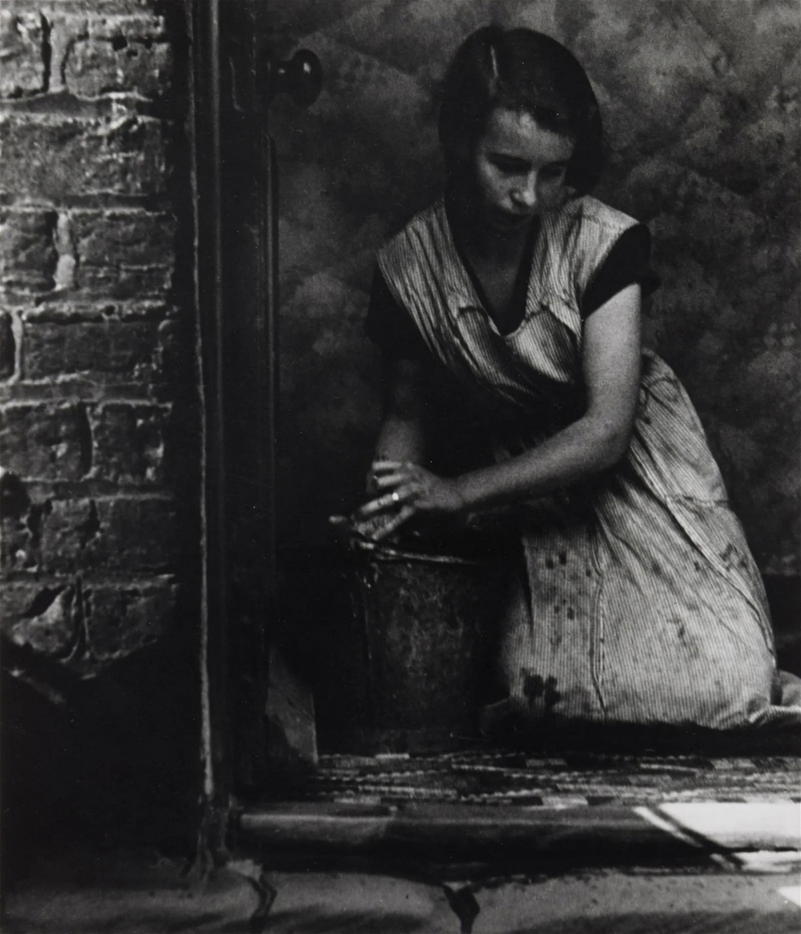 Bill Brandt - East End Morning, 1937 (1 of 1)