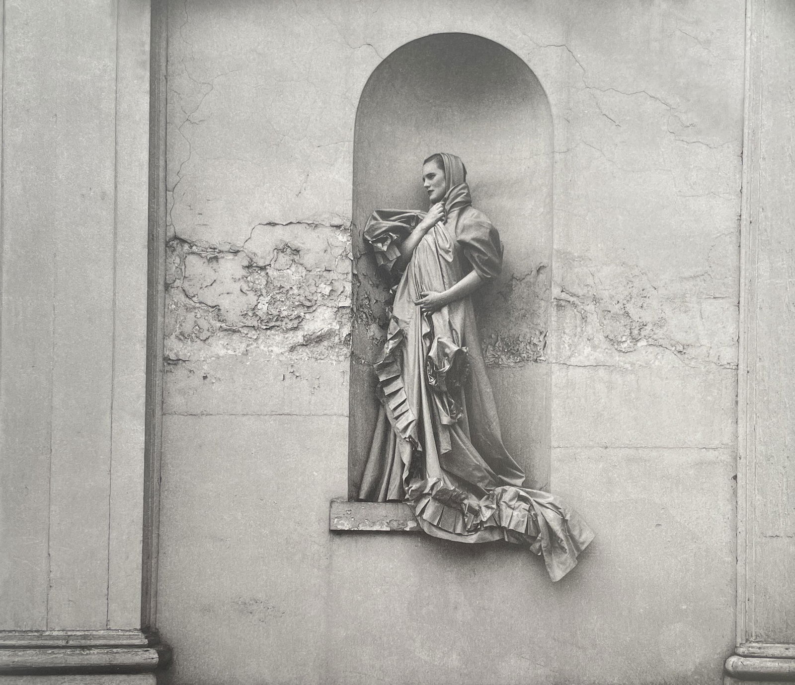 Cecil Beaton - The Countess of Jersey, Osterley, 1935: CECIL BEATON (1904-1980) The Countess of Jersey, Osterley, 1935 Print in Colors 10 1/4" x 9" Cecil Beaton was a British photographer and designer best known for his elegant photographs of high society