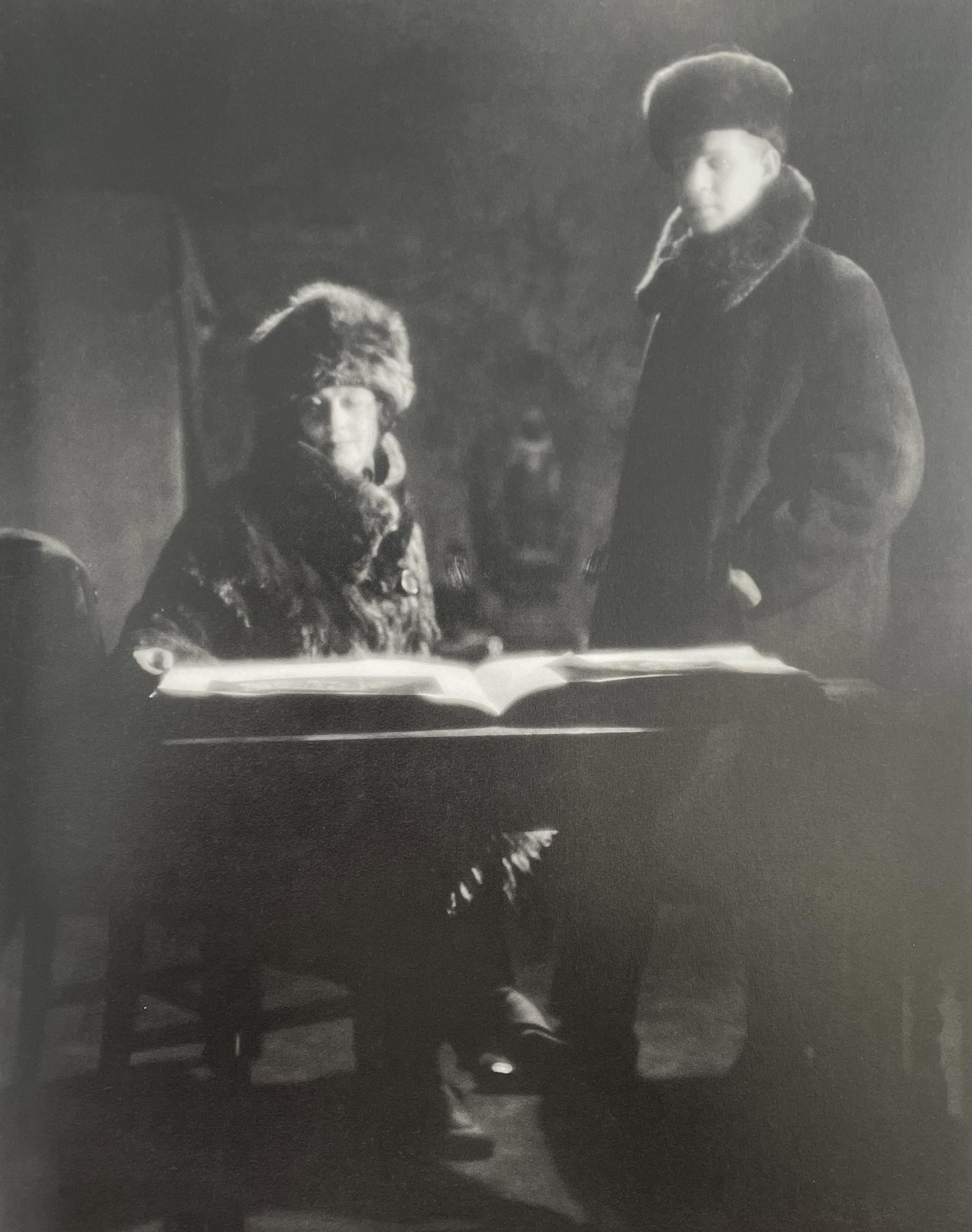 George Platt Lynes - Isadora Duncan and Sergei Essenin, 1927: GEORGE PLATT LYNES (1907-1955) Title - Isadora Duncan and her husband, the Russian Poet, Sergei Essenin, 1927 Type of Print - Print of Colors Estimated Image Size - 11" x 9" George Platt Lynes was an 