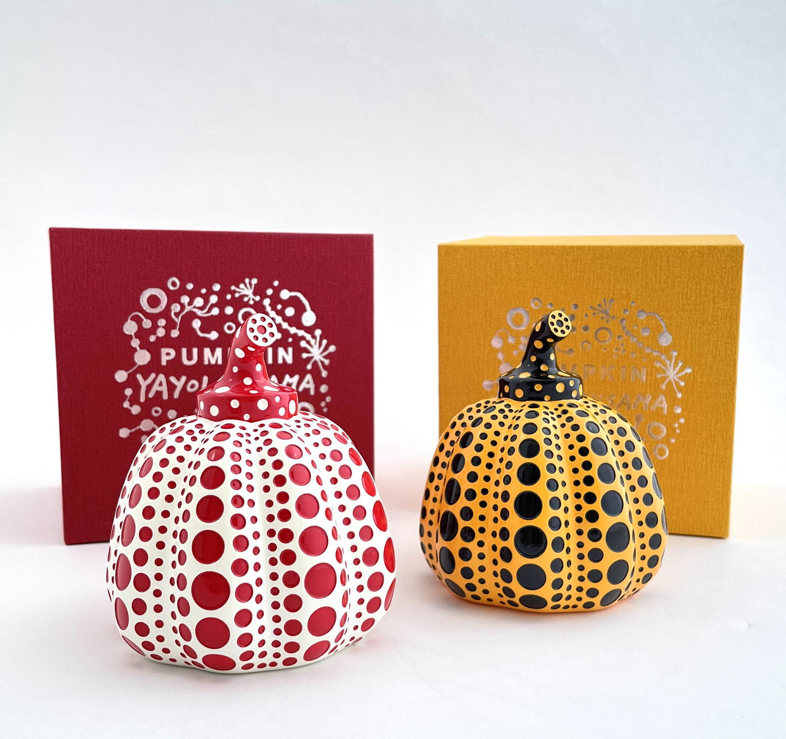 Yayoi Kusama - Pumpkin Sculptures (Grouping of Two) (1 of 16)